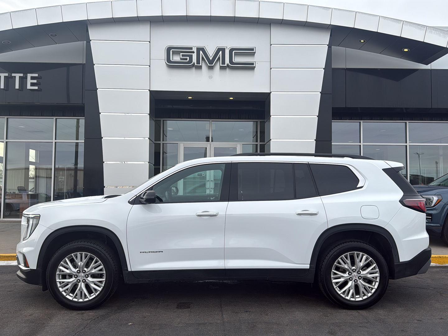 Summit White 2024 GMC Acadia Elevation AWD SUV / Crossover Four-Wheel Drive 8-Speed Automatic
