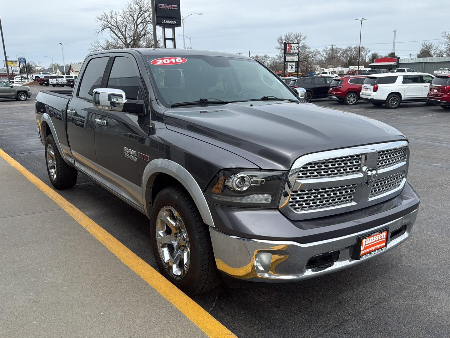 View vehicle photo 7
