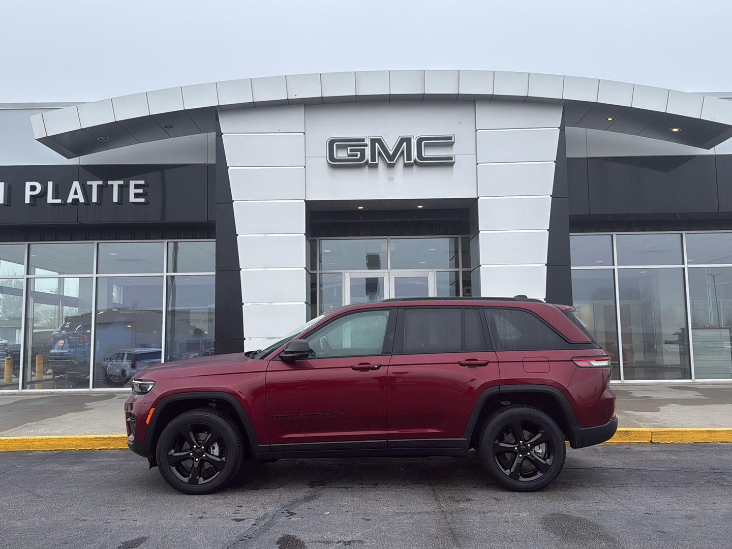 Velvet Red Pearlcoat 2024 Jeep Grand Cherokee Altitude X 4WD SUV / Crossover Four-Wheel Drive 8-Speed Automatic