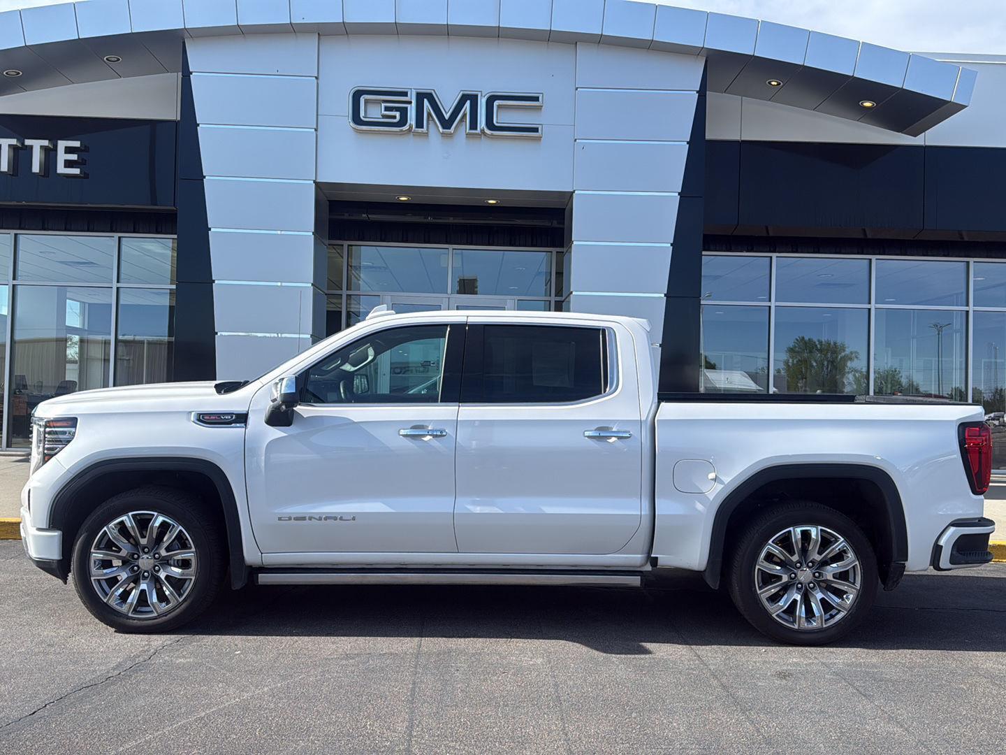  2025 GMC Sierra 1500 Denali Crew Cab 4WD   