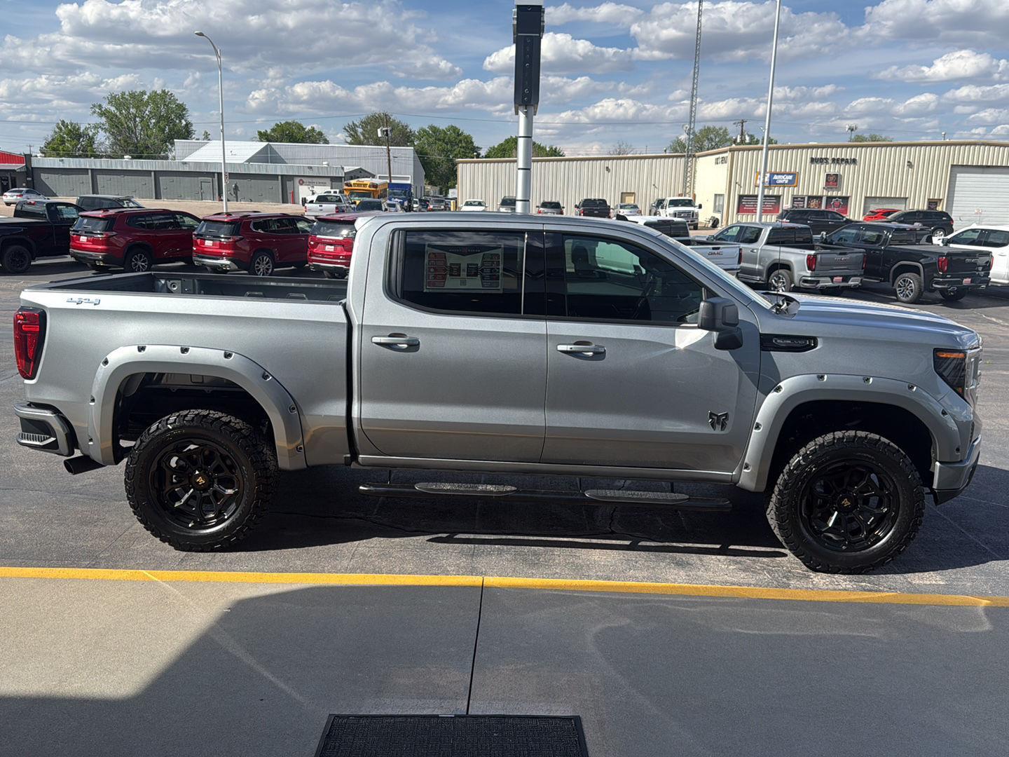 View vehicle photo 7