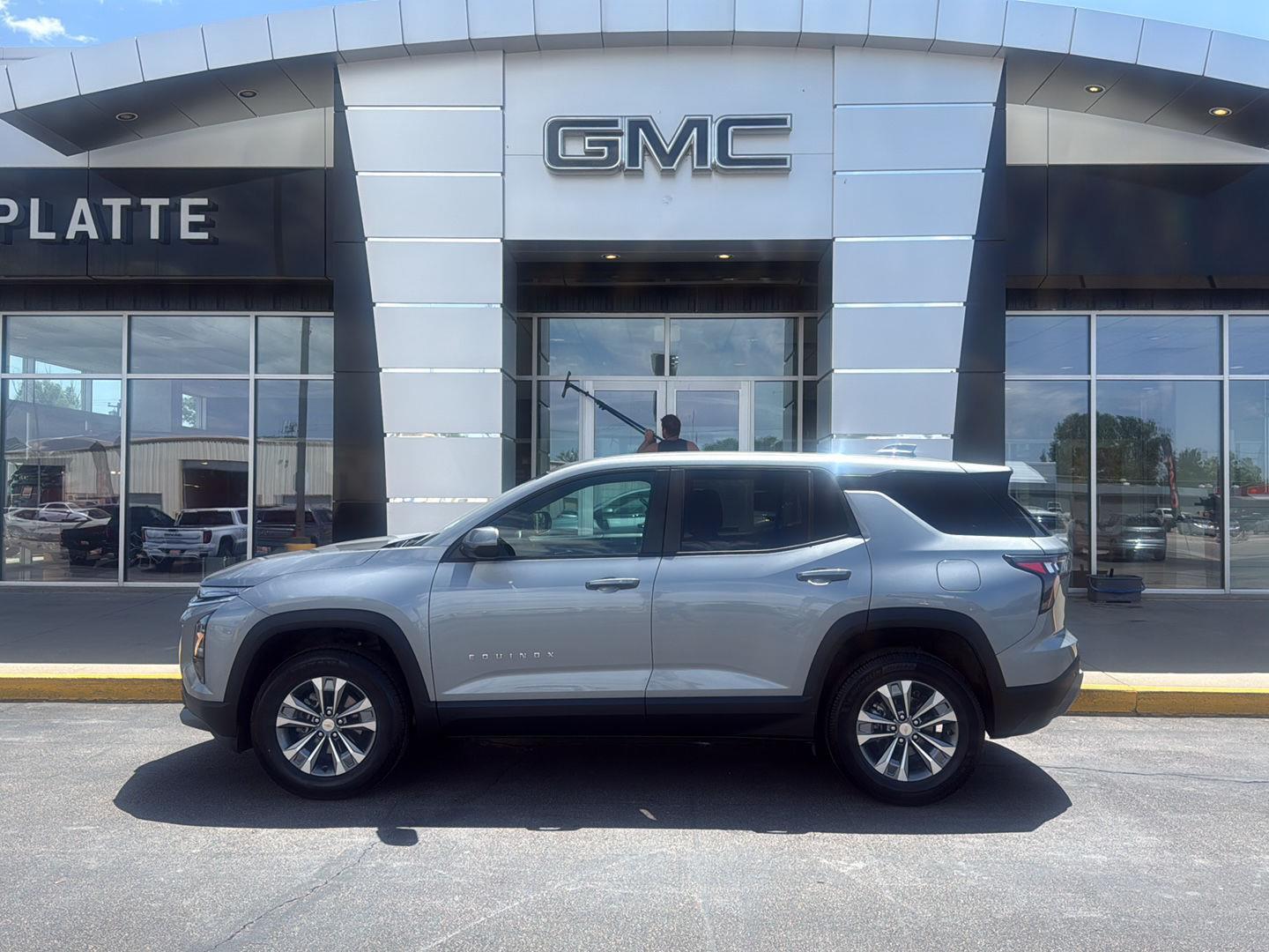 Sterling Gray Metallic 2025 Chevrolet Equinox SUV / Crossover Four-Wheel Drive 8-Speed Automatic