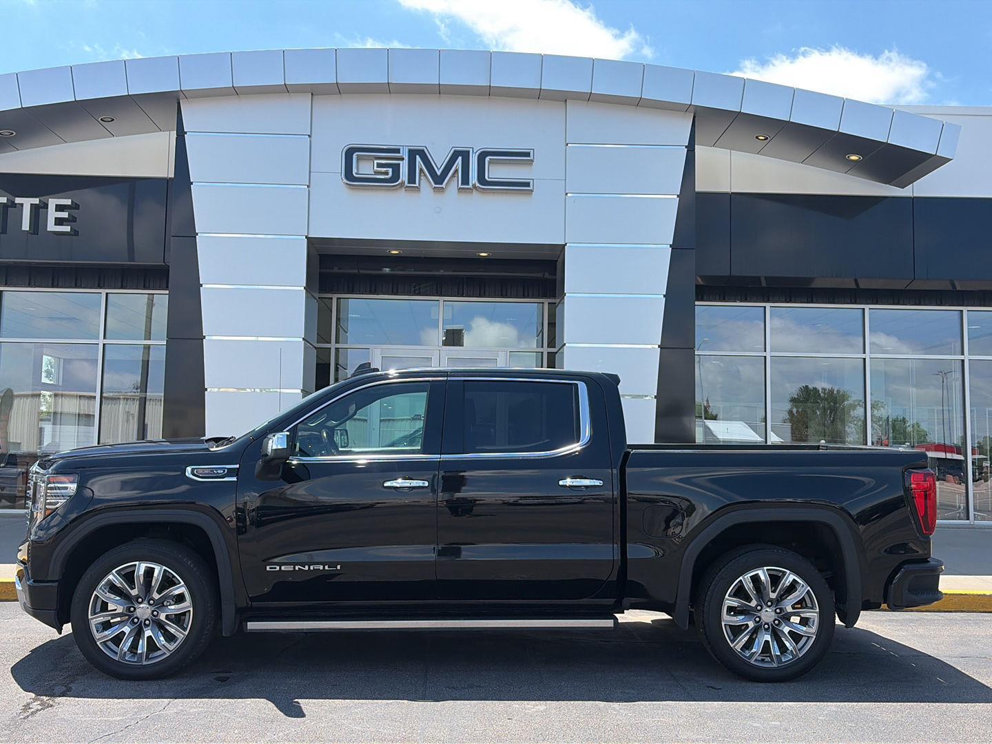 Onyx Black 2023 GMC Sierra 1500 Pickup Truck Four-Wheel Drive Automatic