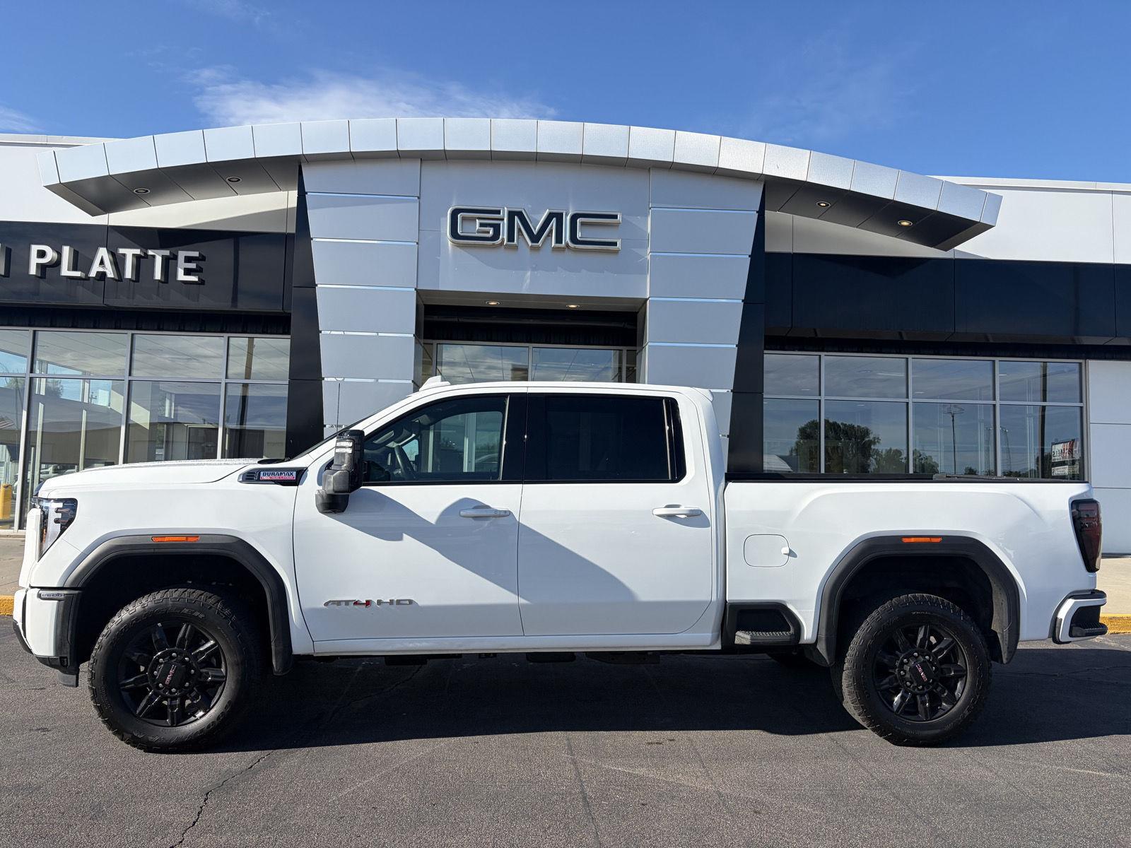  2025 GMC Sierra 2500HD AT4 Crew Cab 4WD   