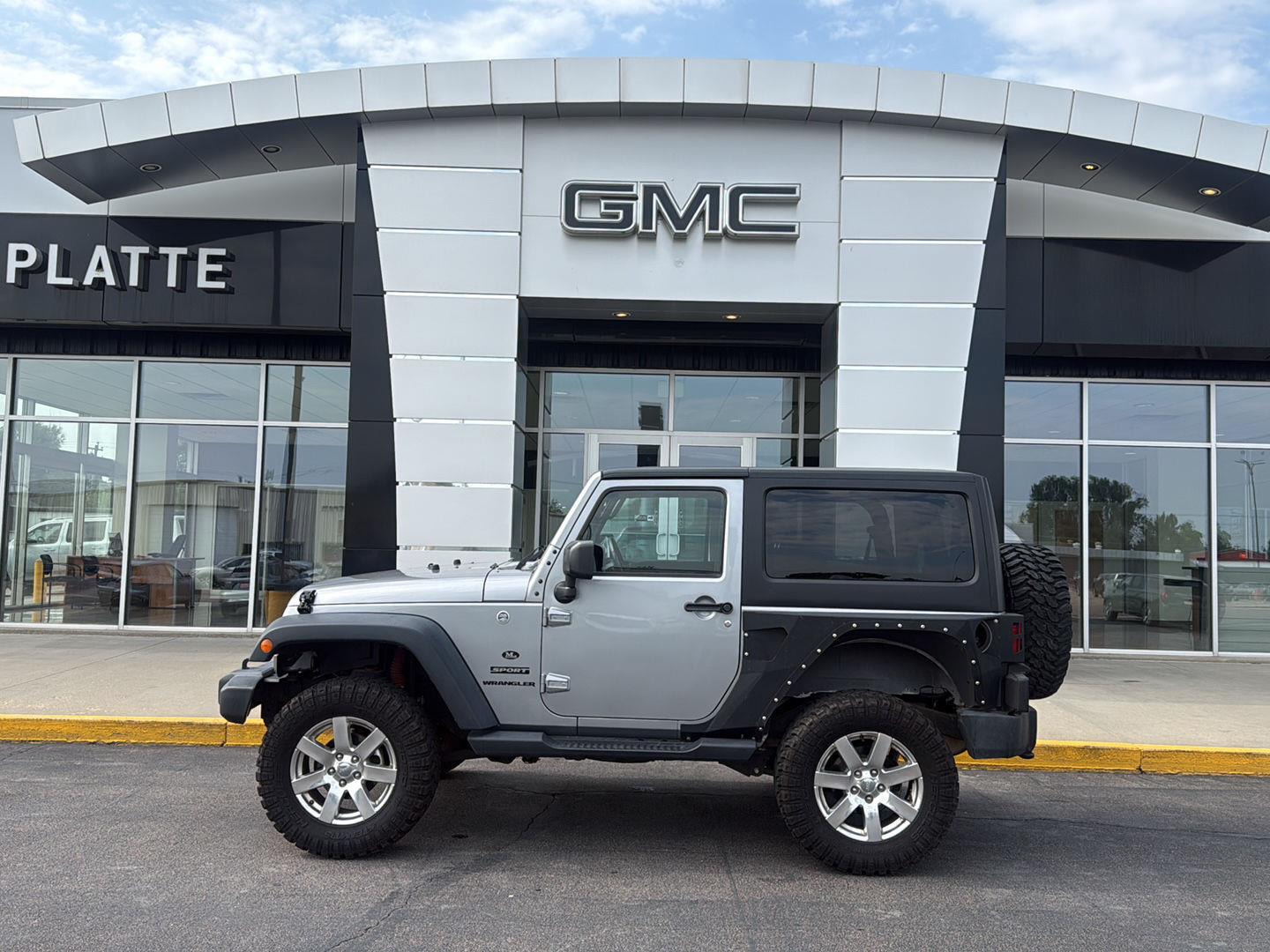  2017 Jeep Wrangler Sport 4WD   