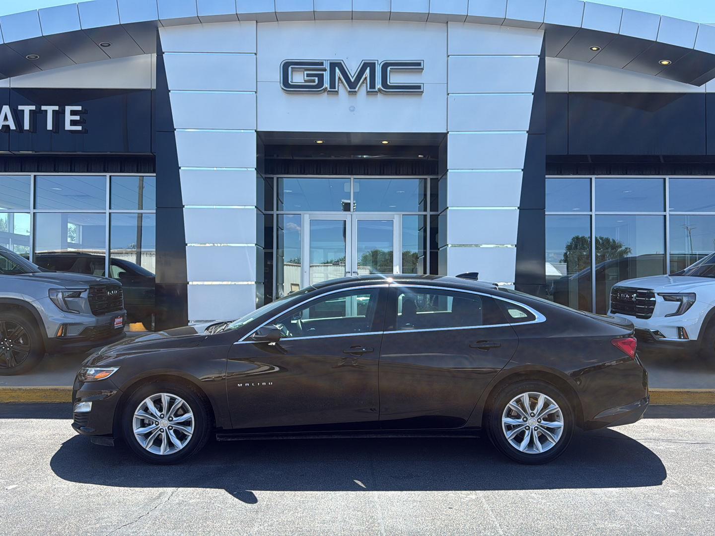 Mosaic Black Metallic 2025 Chevrolet Malibu Sedan Front-Wheel Drive Continuously Variable Transmission