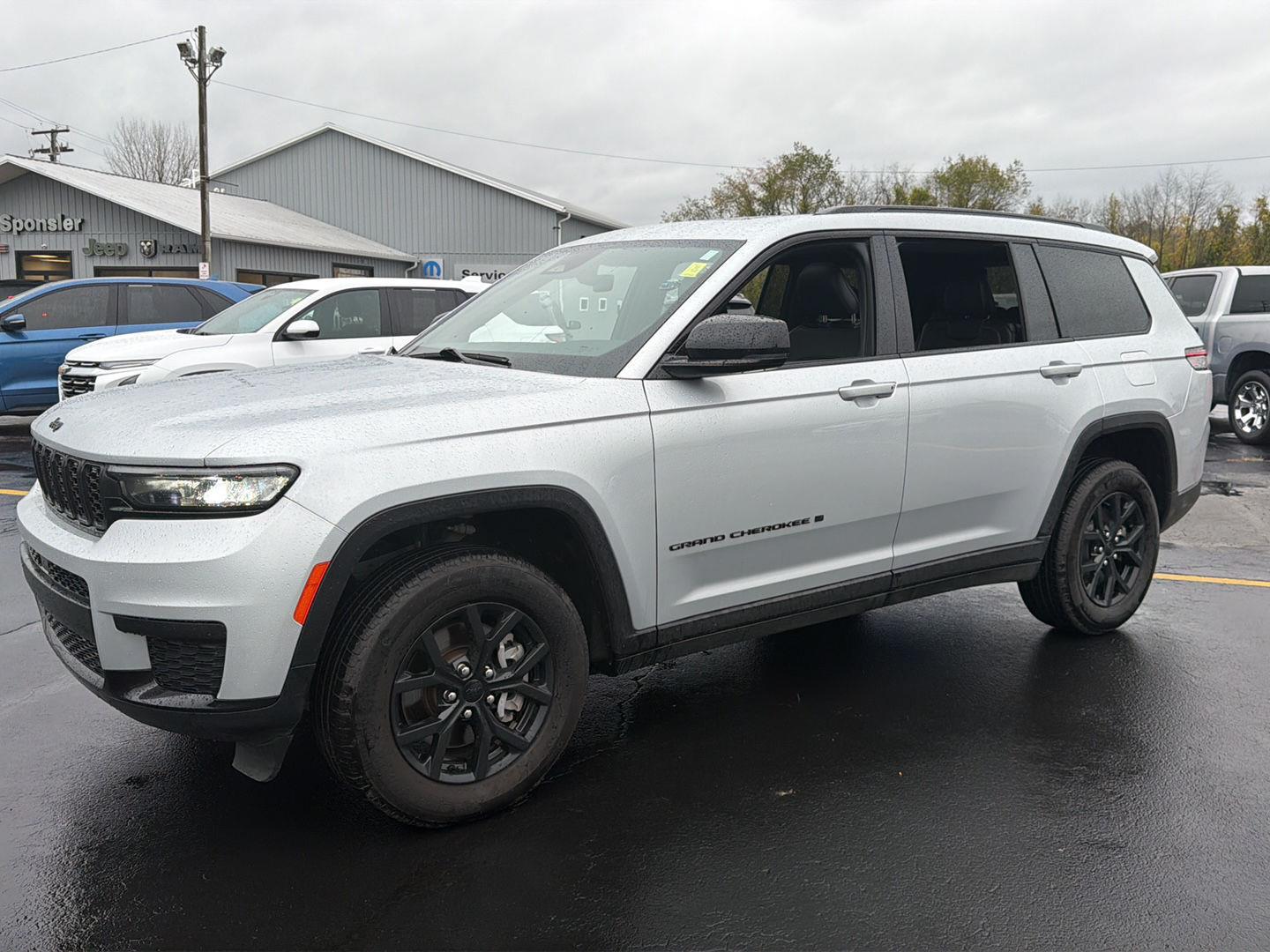 2025 Jeep Grand Cherokee L Altitude X 4WD
