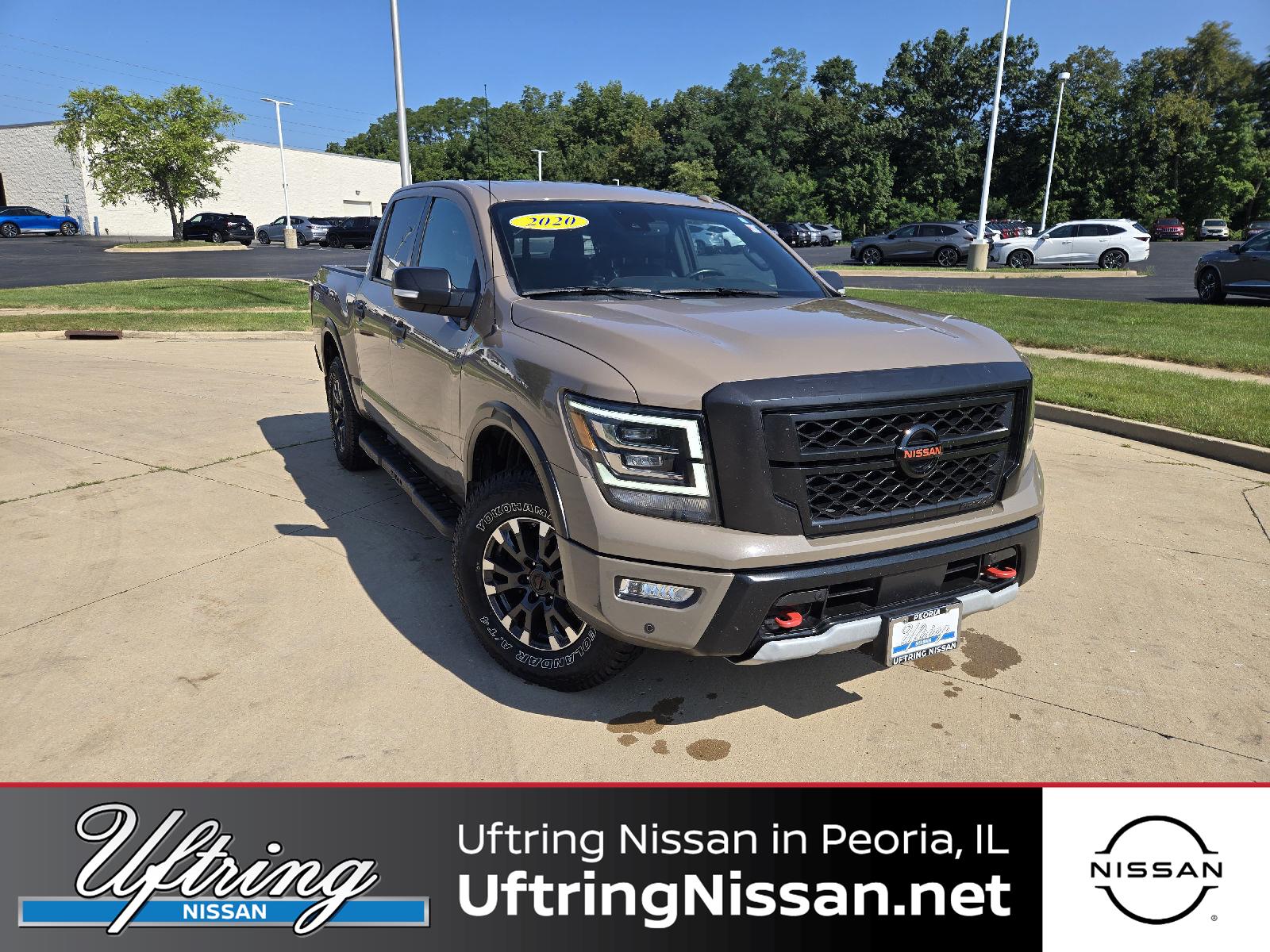  2020 Nissan Titan PRO-4X Crew Cab 4WD   