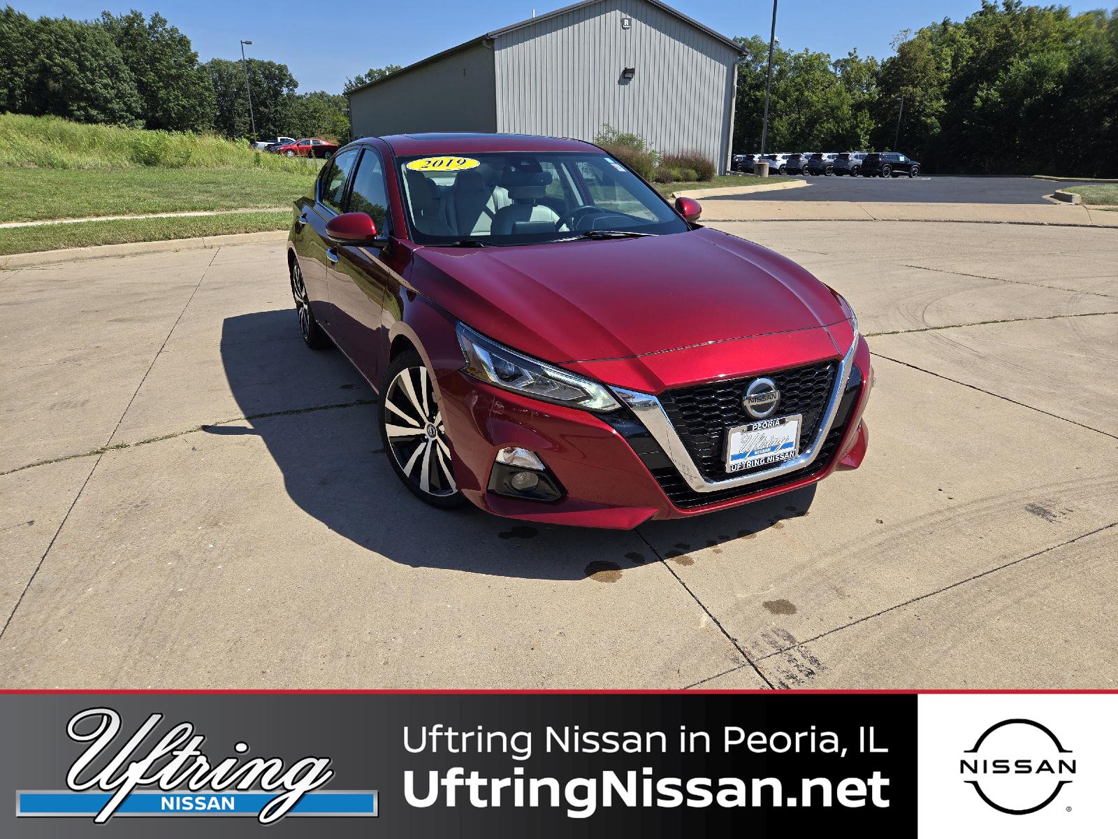 Red (Scarlet Ember Tintcoat) 2019 Nissan Altima Sedan Front-Wheel Drive Continuously Variable Transmission