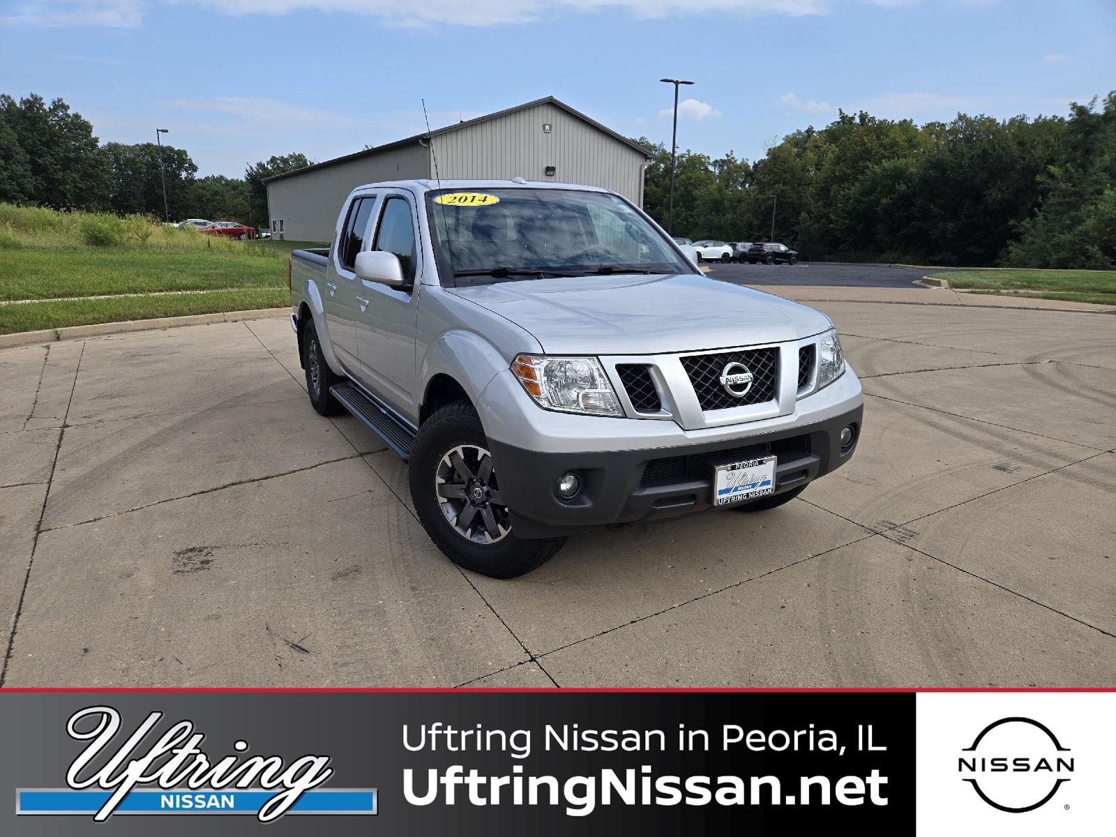  2014 Nissan Frontier PRO-4X Crew Cab 4WD   