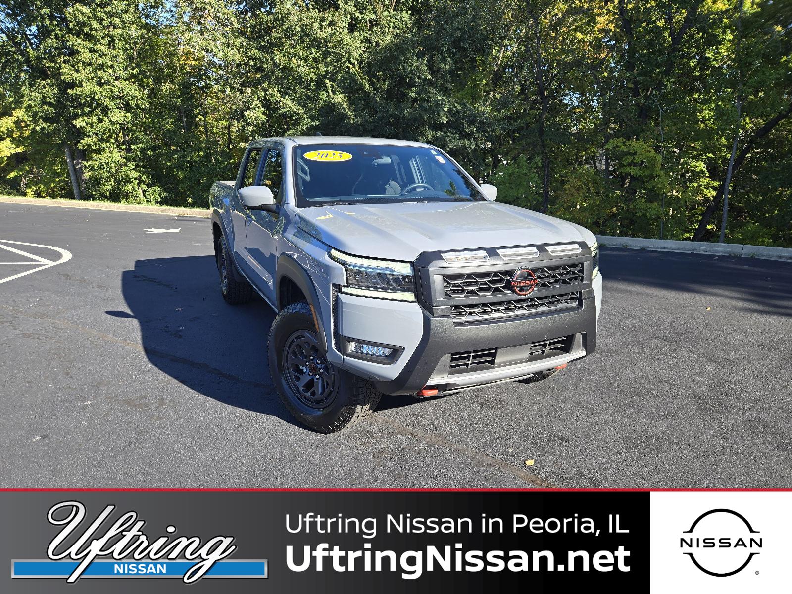 2025 Nissan Frontier PRO-4X Crew Cab 4WD