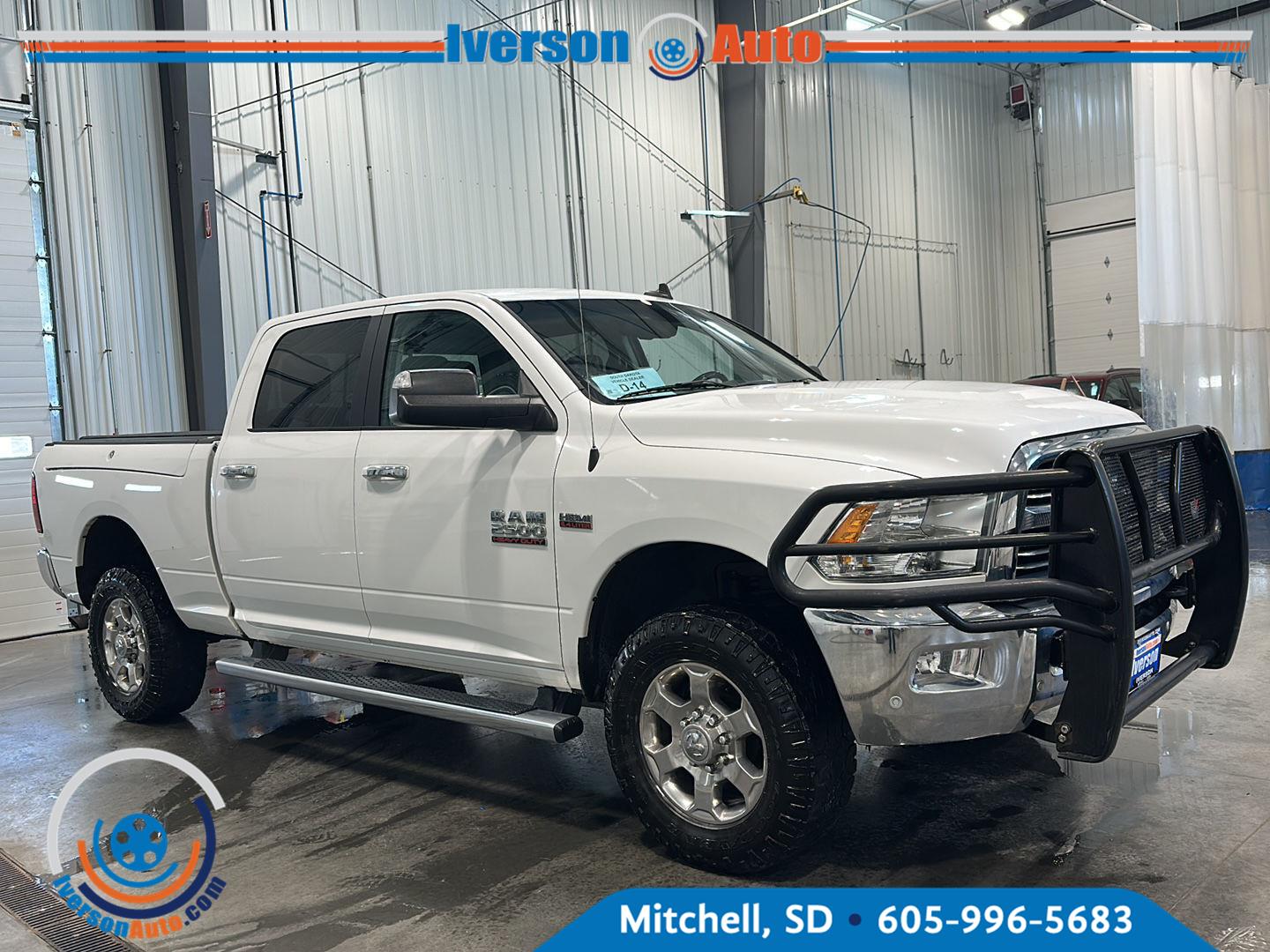 2017 RAM 2500 Blanco (Bright White Clearcoat) Camioneta Todo terreno 6 velocidades Automática