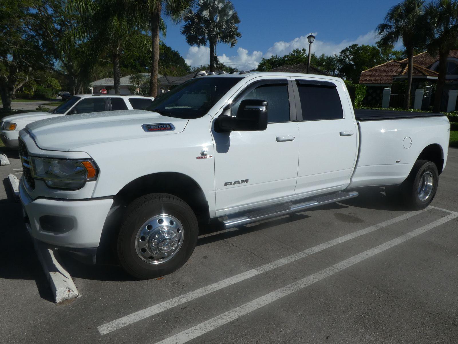 2024 RAM 3500 Big Horn Crew Cab LB DRW 4WD