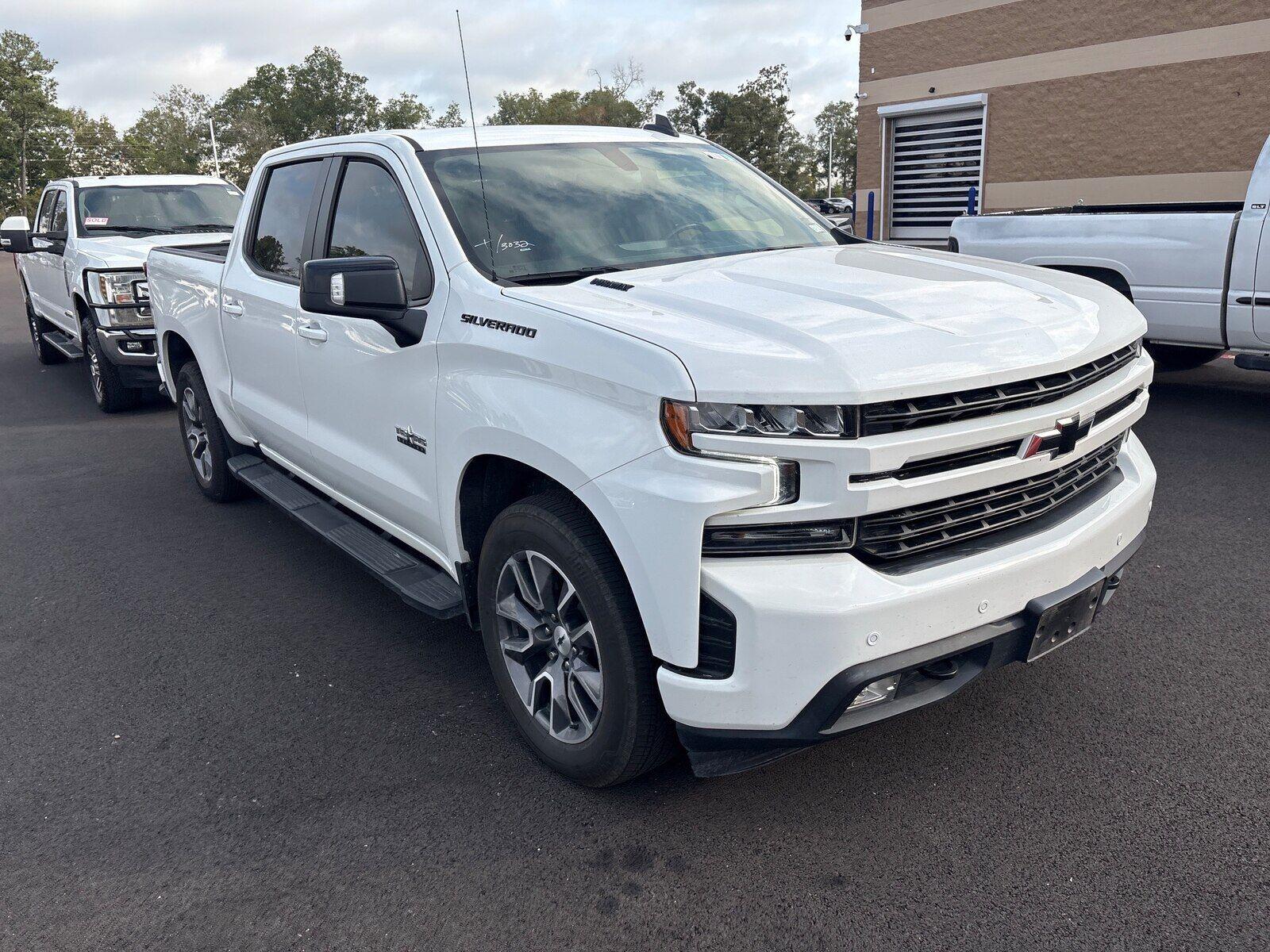 Summit White 2021 Chevrolet Silverado 1500 Pickup Truck 4X2 Automatic