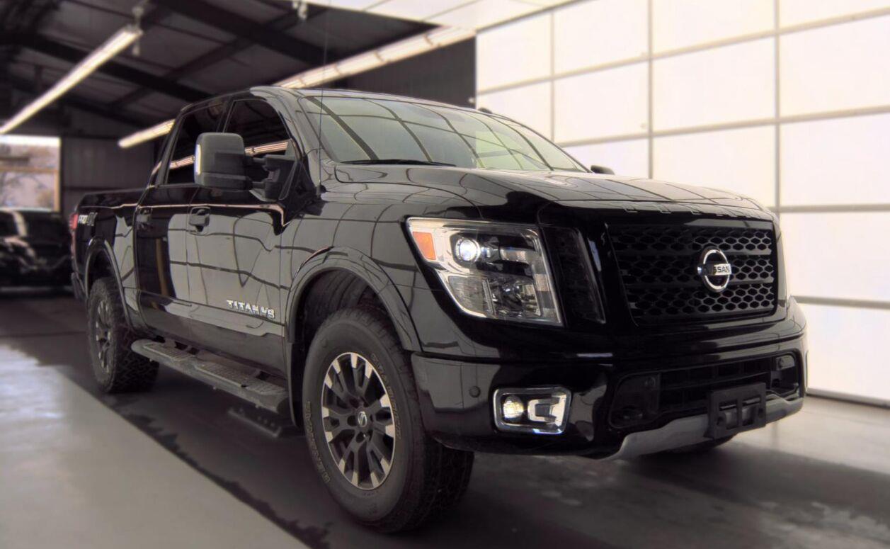 Gray (Magnetic Black Metallic) 2019 Nissan Titan Pickup Truck Four-Wheel Drive Automatic