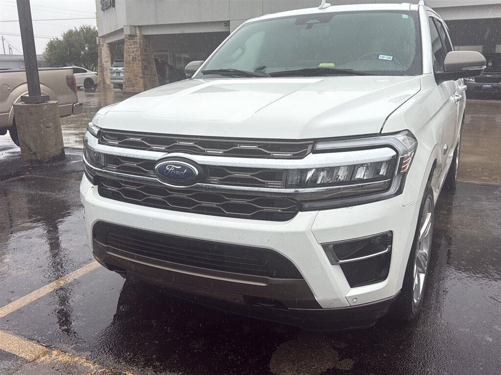  2022 Ford Expedition King Ranch 4WD   