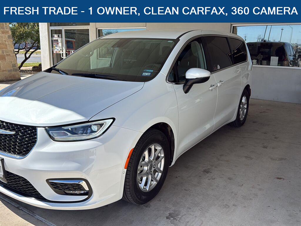 2023 Chrysler Pacifica Touring L FWD