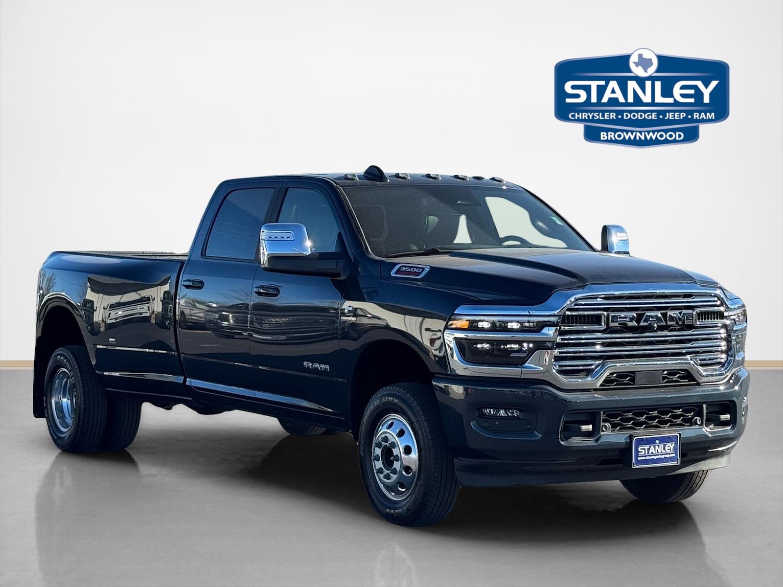 2026 RAM 3500 Laramie Crew Cab LB DRW 4WD
