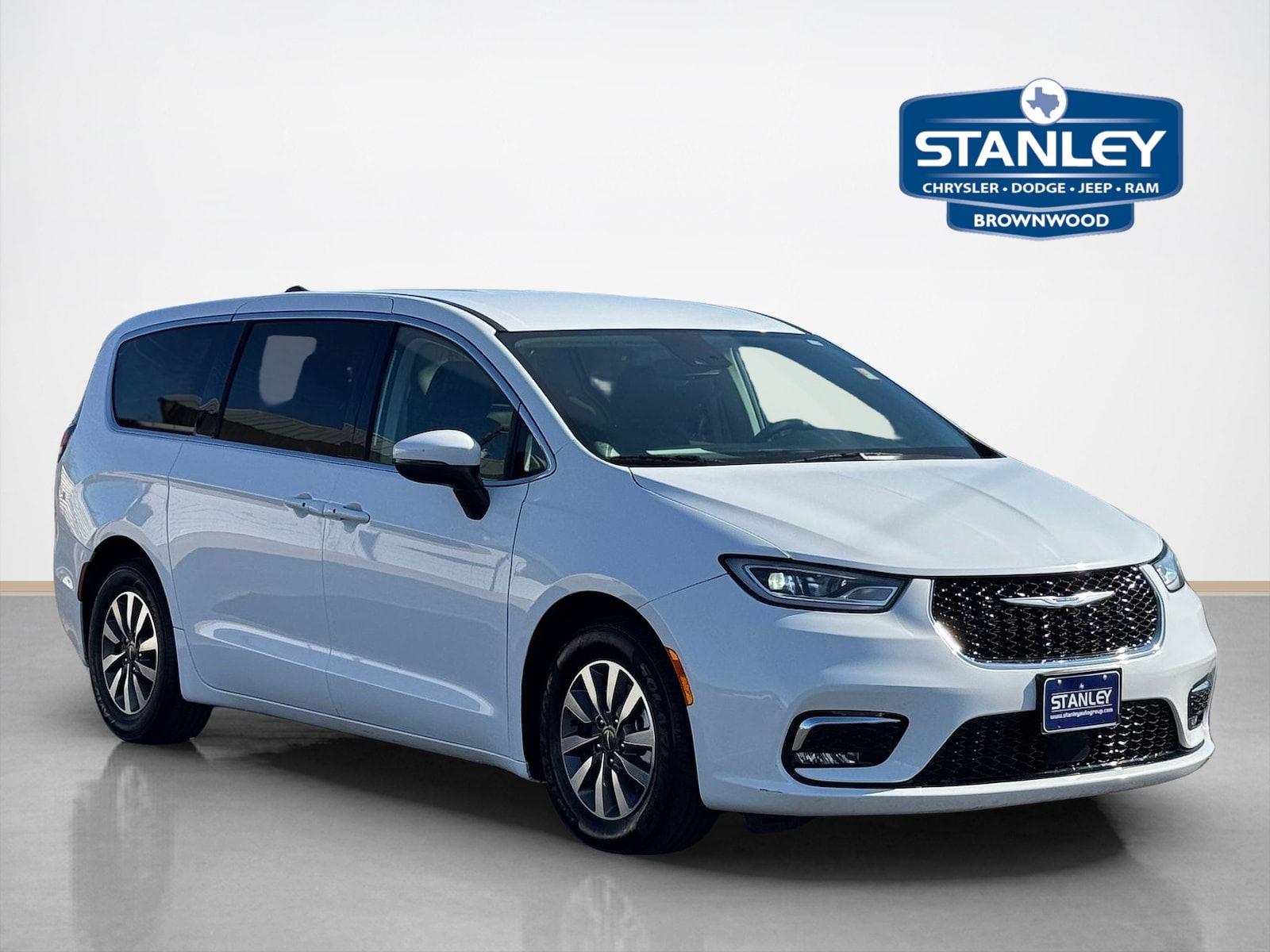 Bright White Clearcoat 2023 Chrysler Pacifica Hybrid Touring L FWD Minivan Front-Wheel Drive 1-Speed Dual Clutch