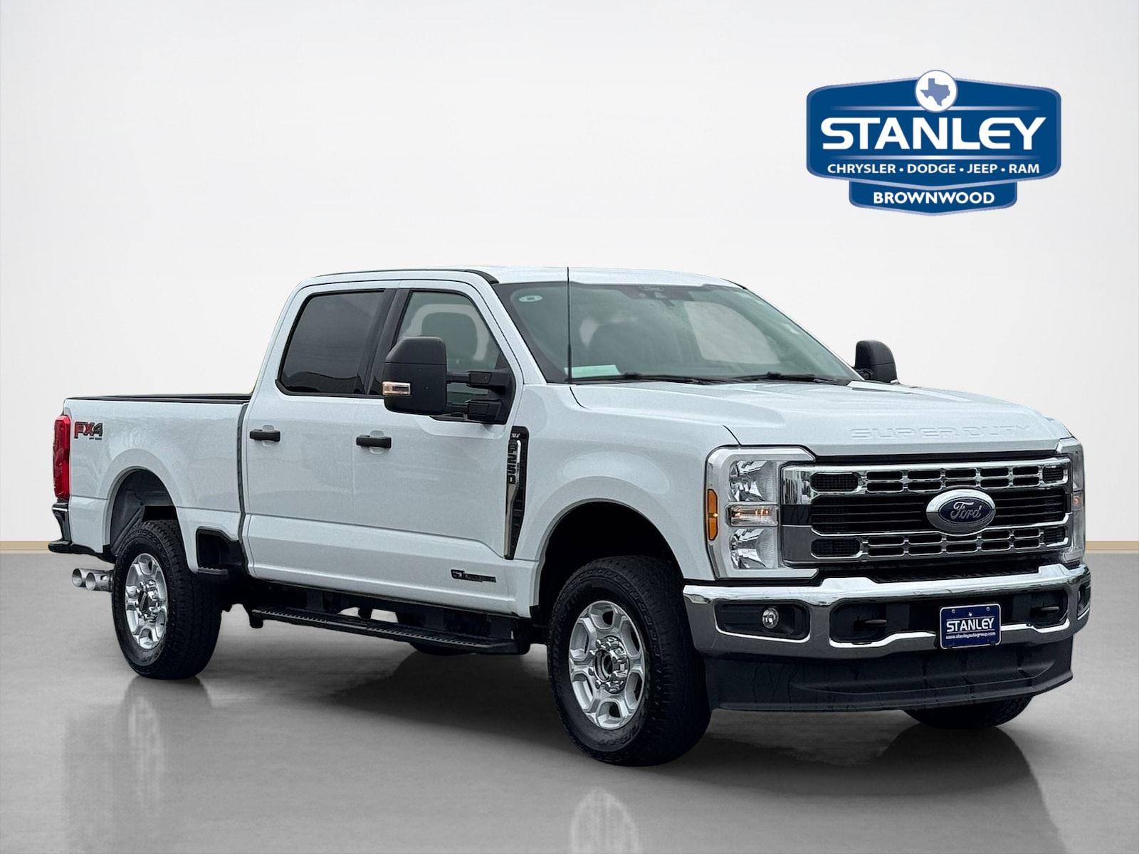 2025 Ford F-250 Super Duty XLT Crew Cab 4WD