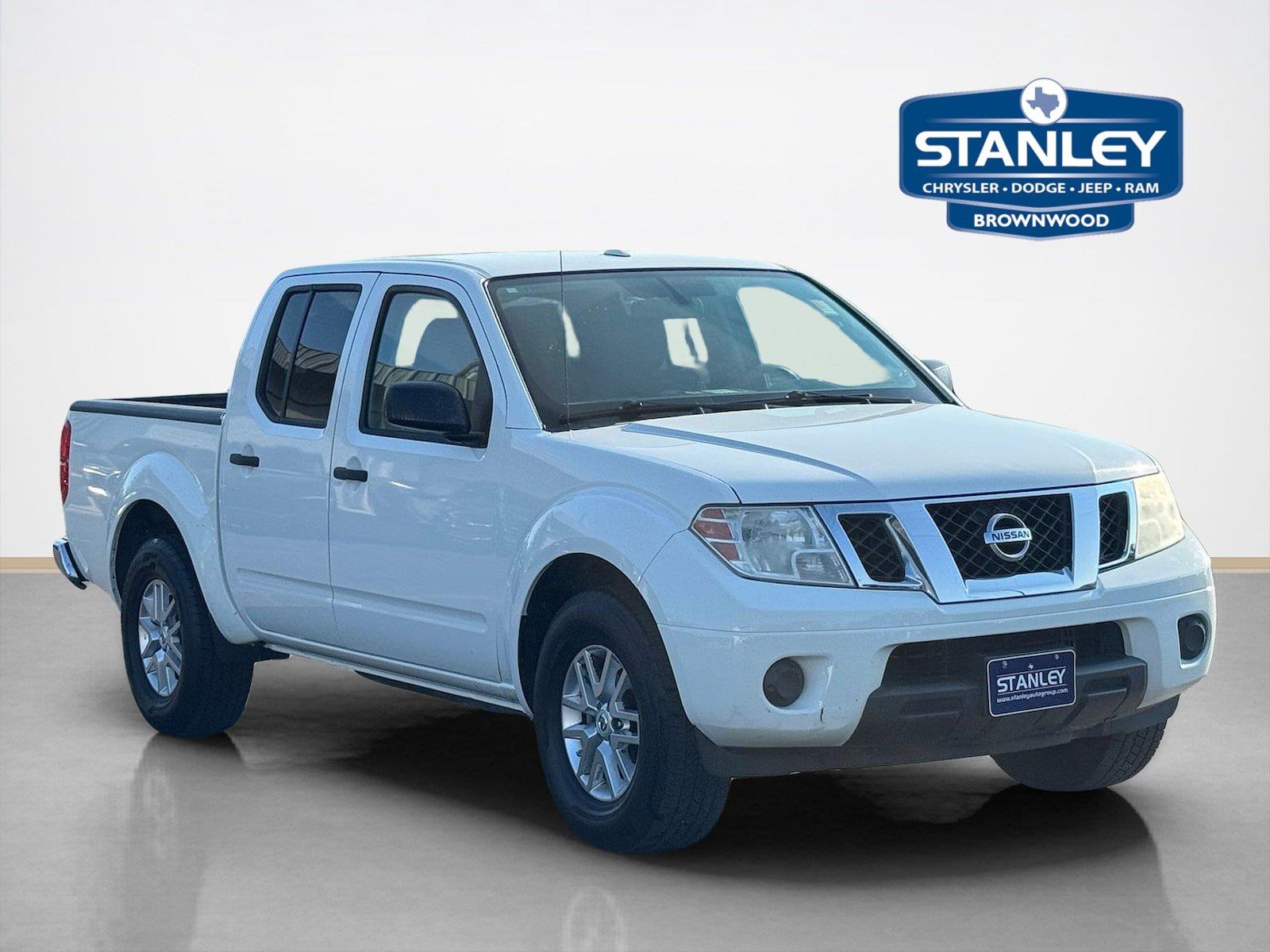 Glacier White 2016 Nissan Frontier Pickup Truck 4X2 5-Speed Automatic