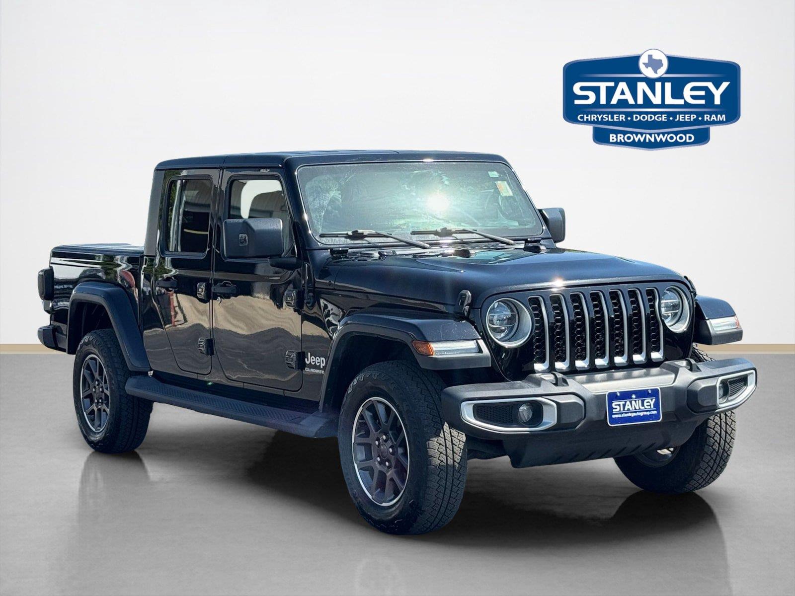Black Clearcoat 2020 Jeep Gladiator Pickup Truck Four-Wheel Drive 8-Speed Automatic