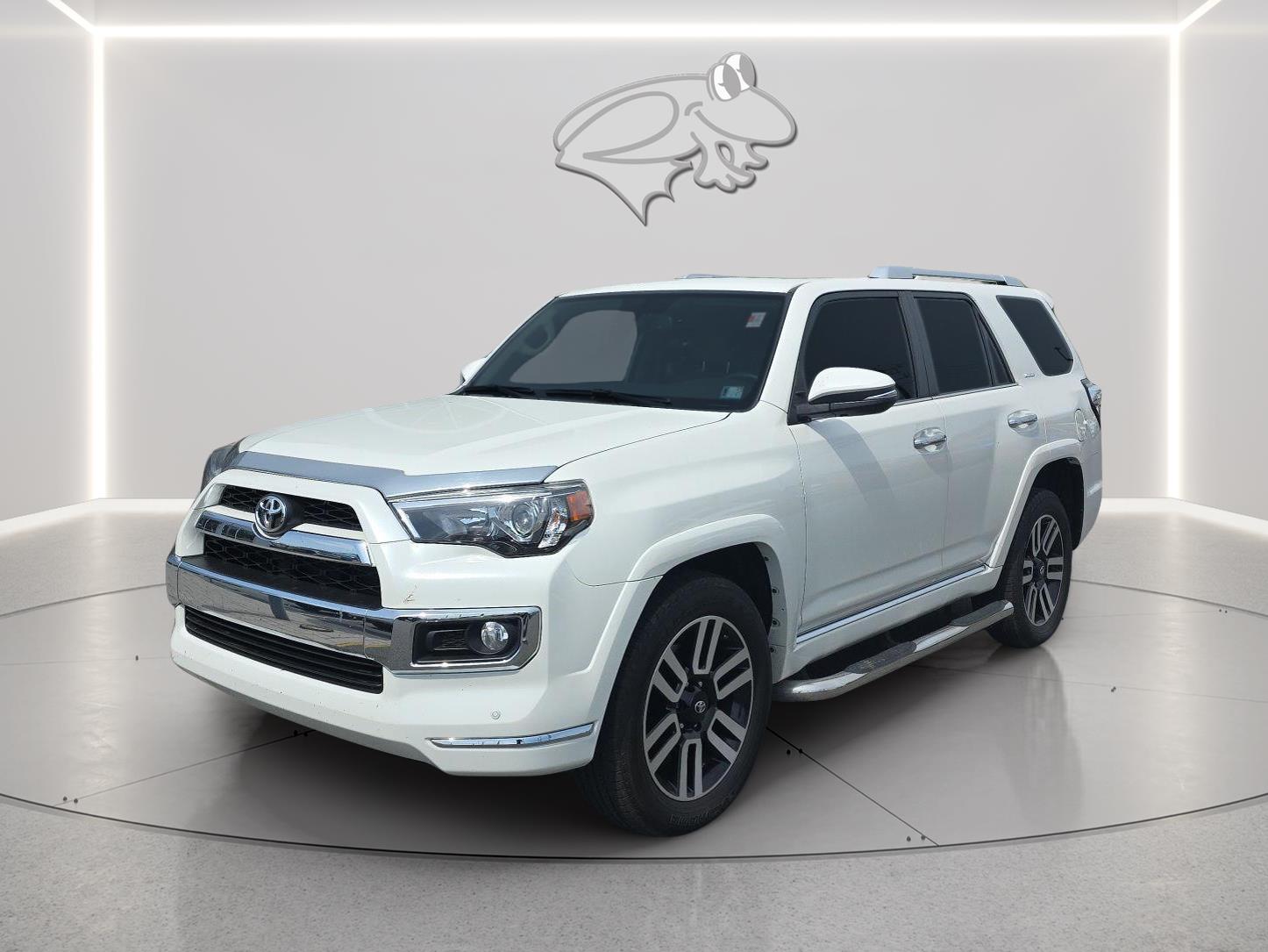 View vehicle photo 3