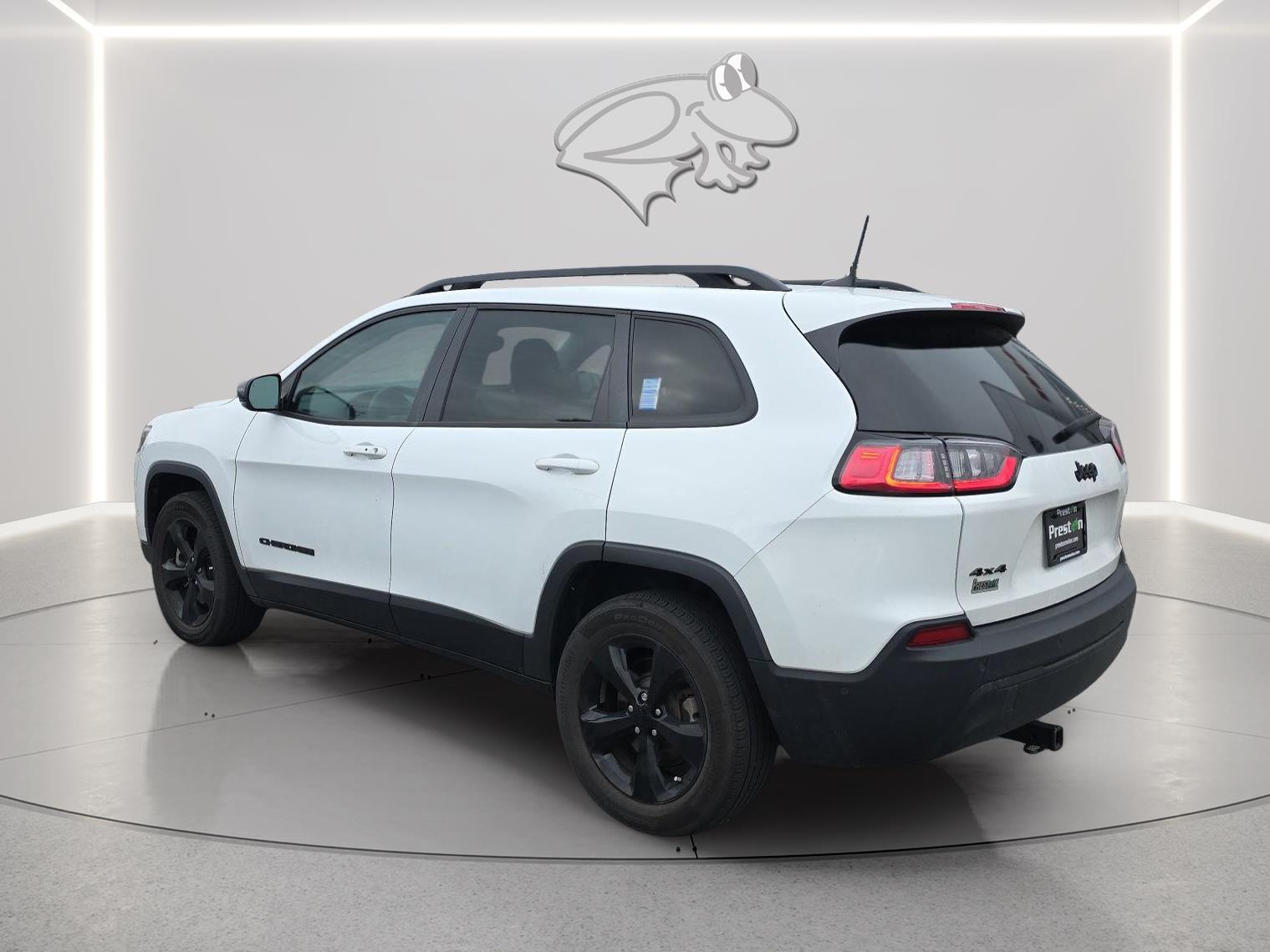 View vehicle photo 6
