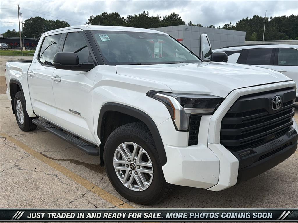 2024 Toyota Tundra SR5 CrewMax Cab RWD