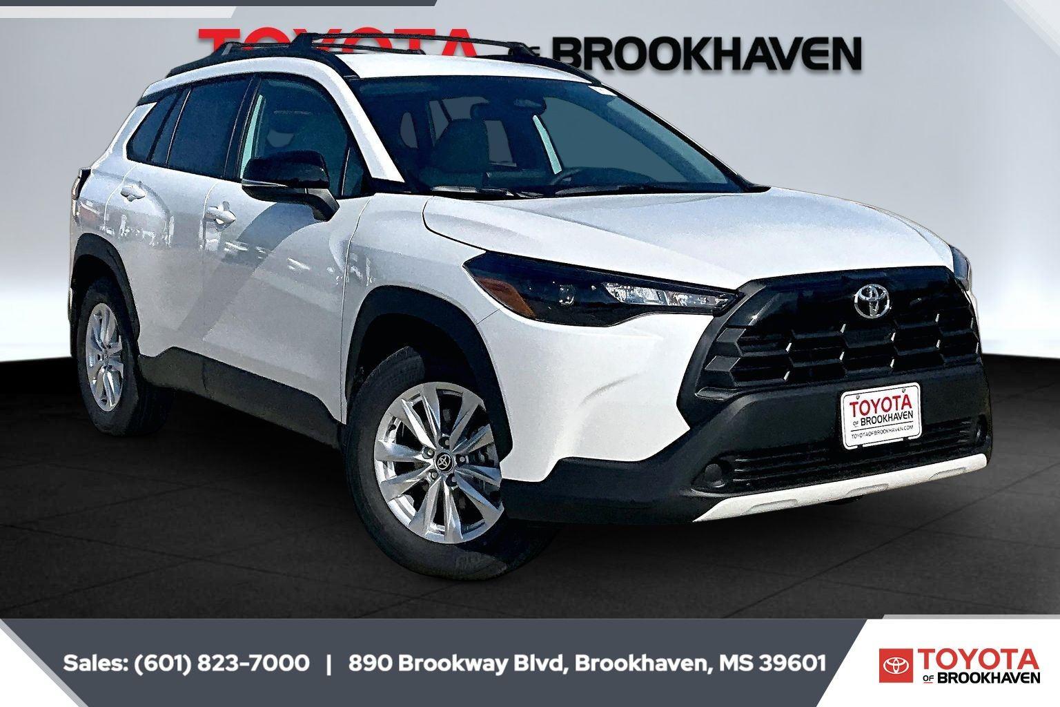 White (Wind Chill Pearl) 2026 Toyota Corolla Cross LE FWD SUV / Crossover Front-Wheel Drive Continuously Variable Transmission