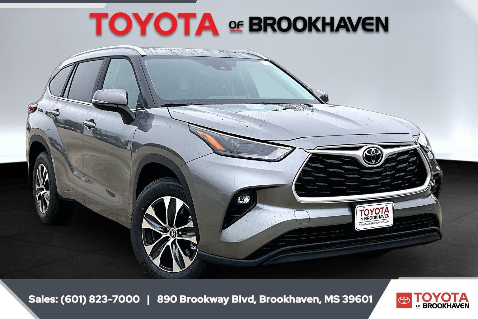 Heavy Metal 2026 Toyota Highlander XLE AWD SUV / Crossover All-Wheel Drive 8-Speed Automatic