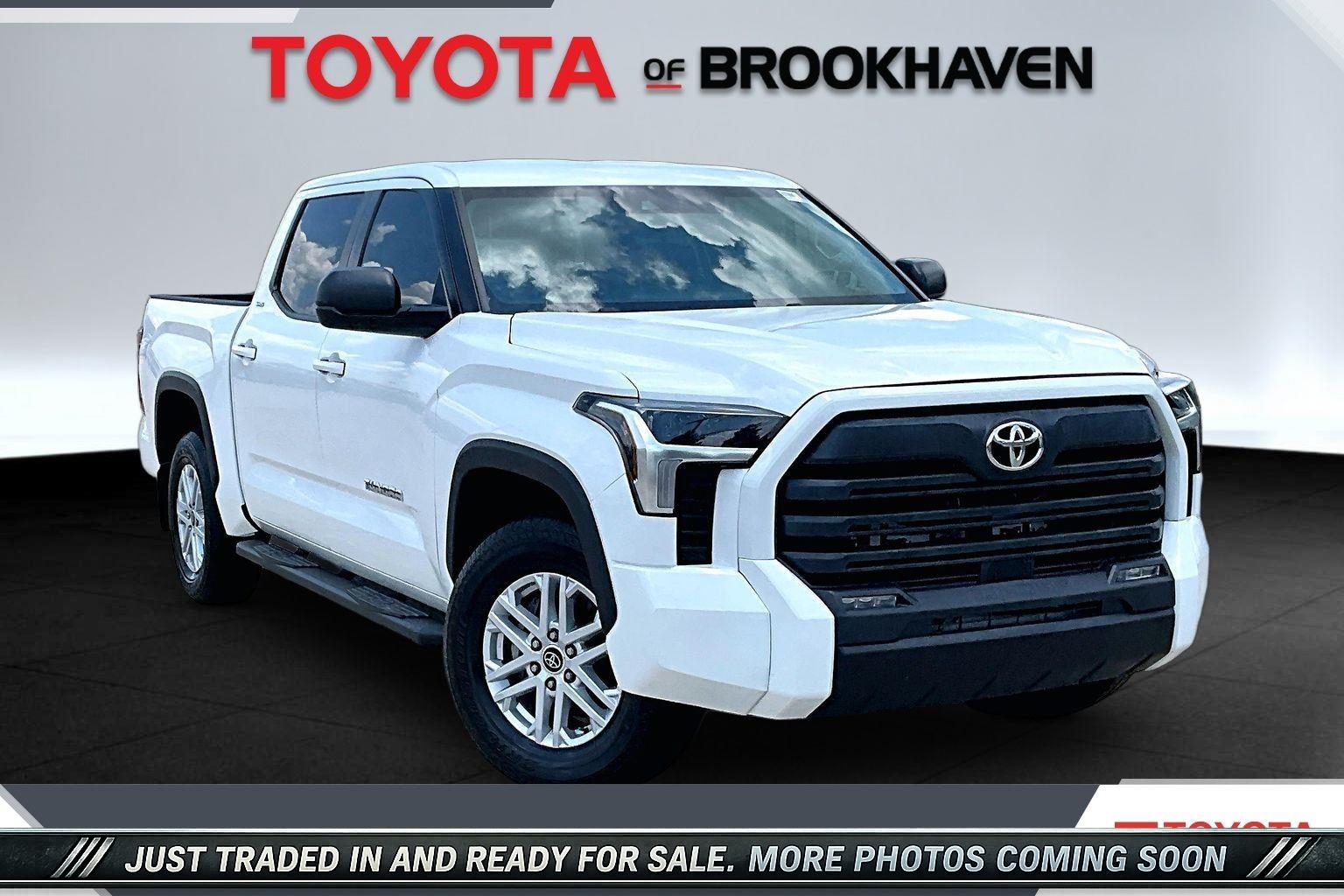 2024 Toyota Tundra SR5 CrewMax Cab RWD