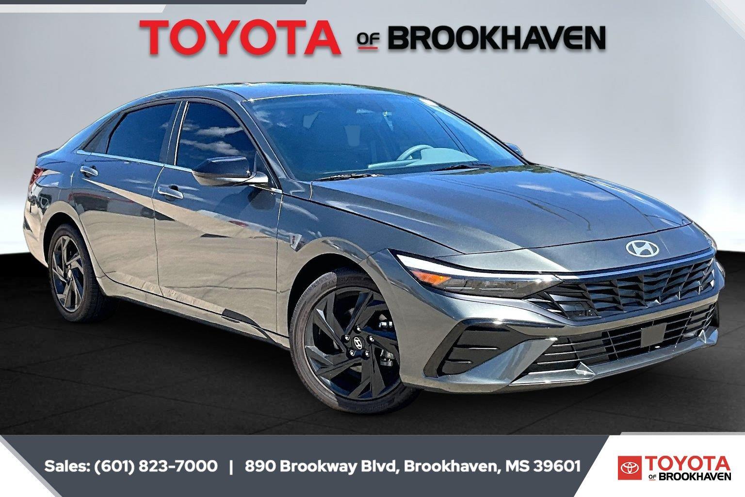 Amazon Gray 2026 Hyundai Elantra Sedan Front-Wheel Drive Continuously Variable Transmission