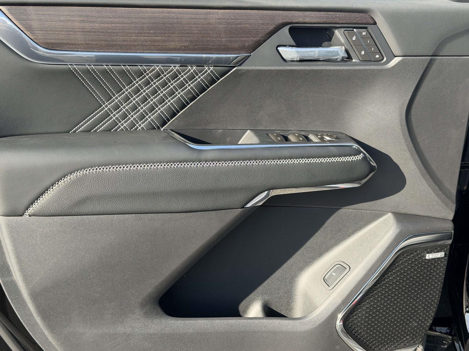 New 2026 GMC Acadia Sedan