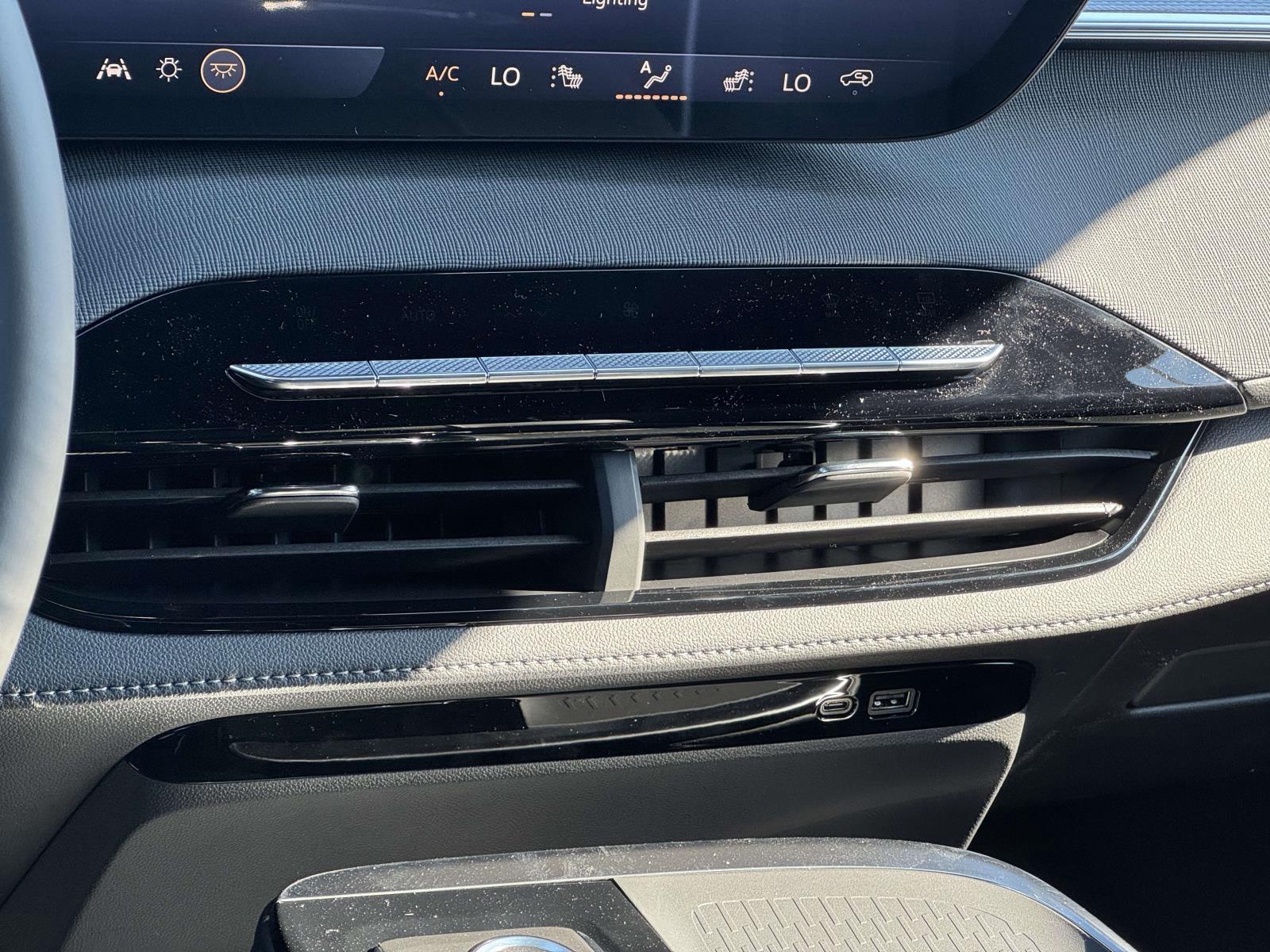 2026 Buick Enclave Sport Touring - Photo 13