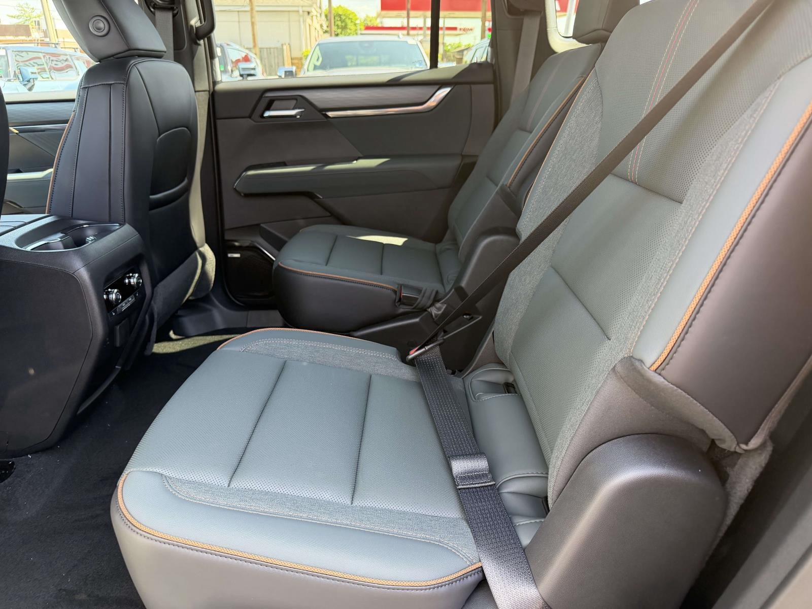 New 2026 GMC Acadia Sedan