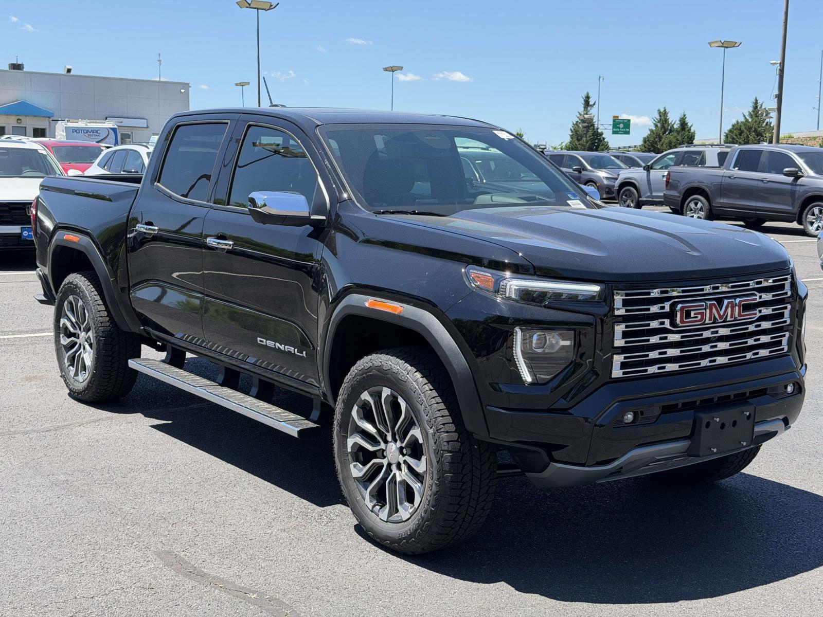 Onyx Black 2026 GMC Canyon Pickup Truck Four-Wheel Drive 8-Speed Automatic