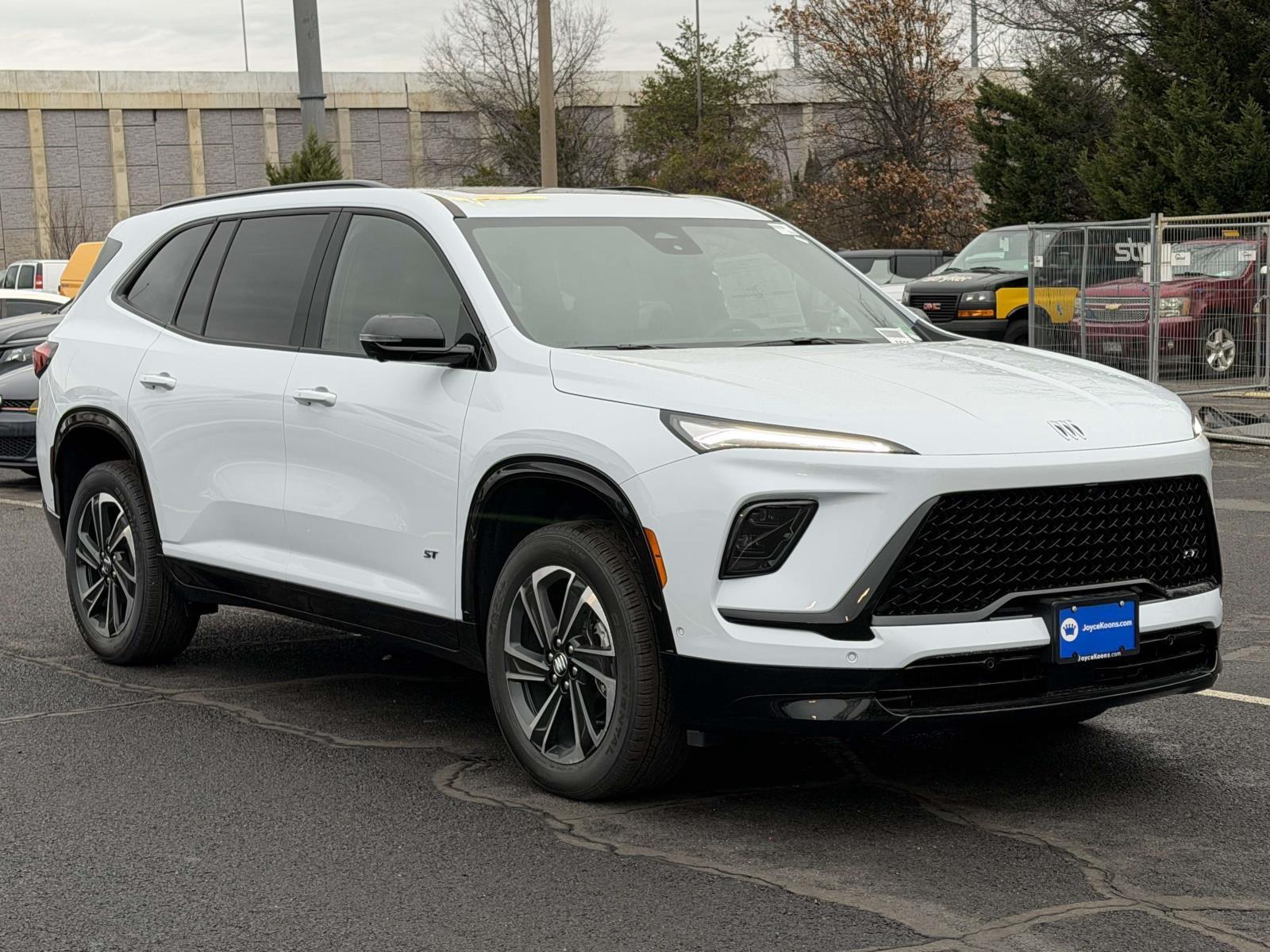 Iridescent White Tricoat 2026 Buick Enclave SUV / Crossover Four-Wheel Drive 8-Speed Automatic