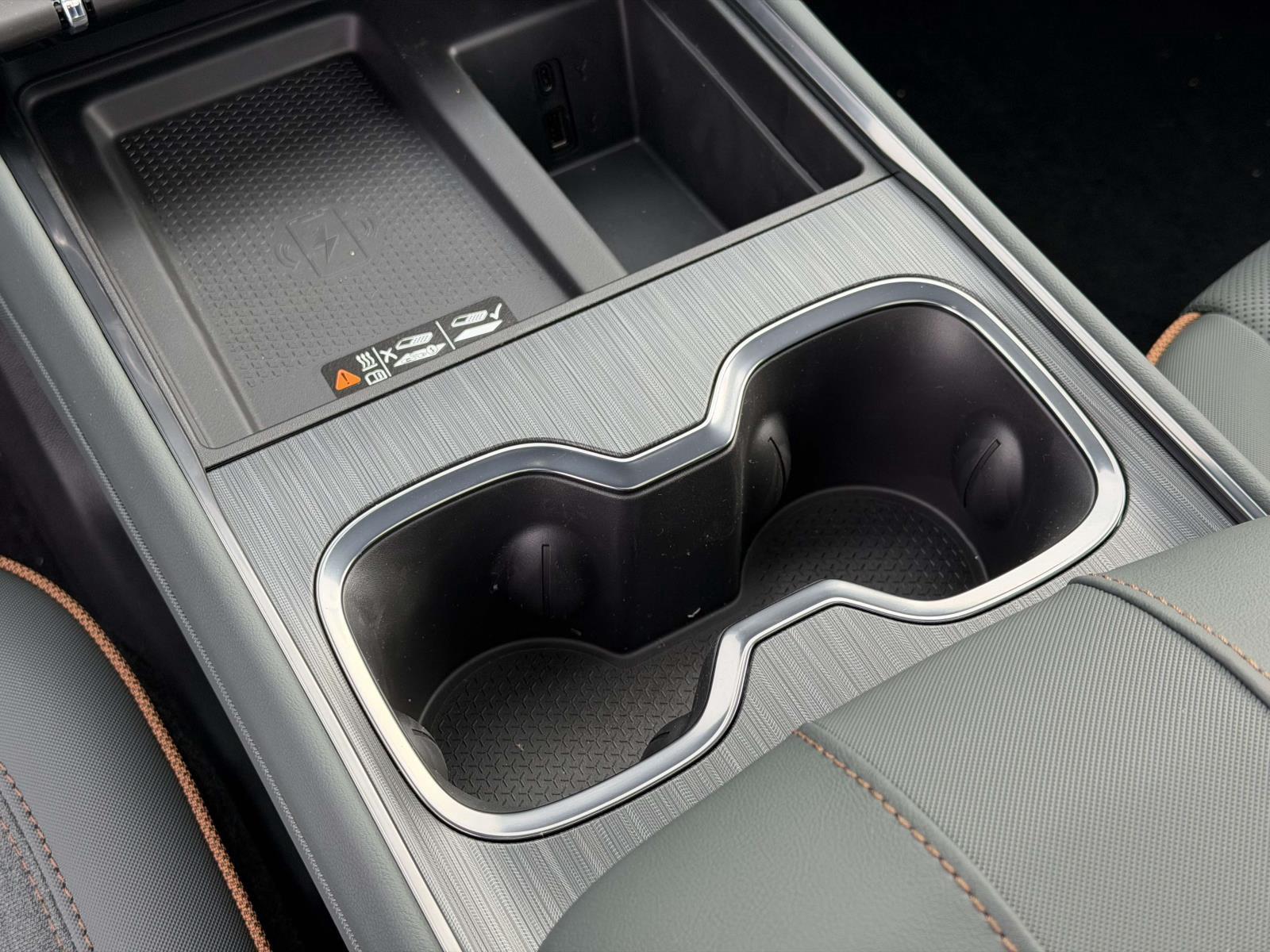 New 2026 GMC Acadia Sedan
