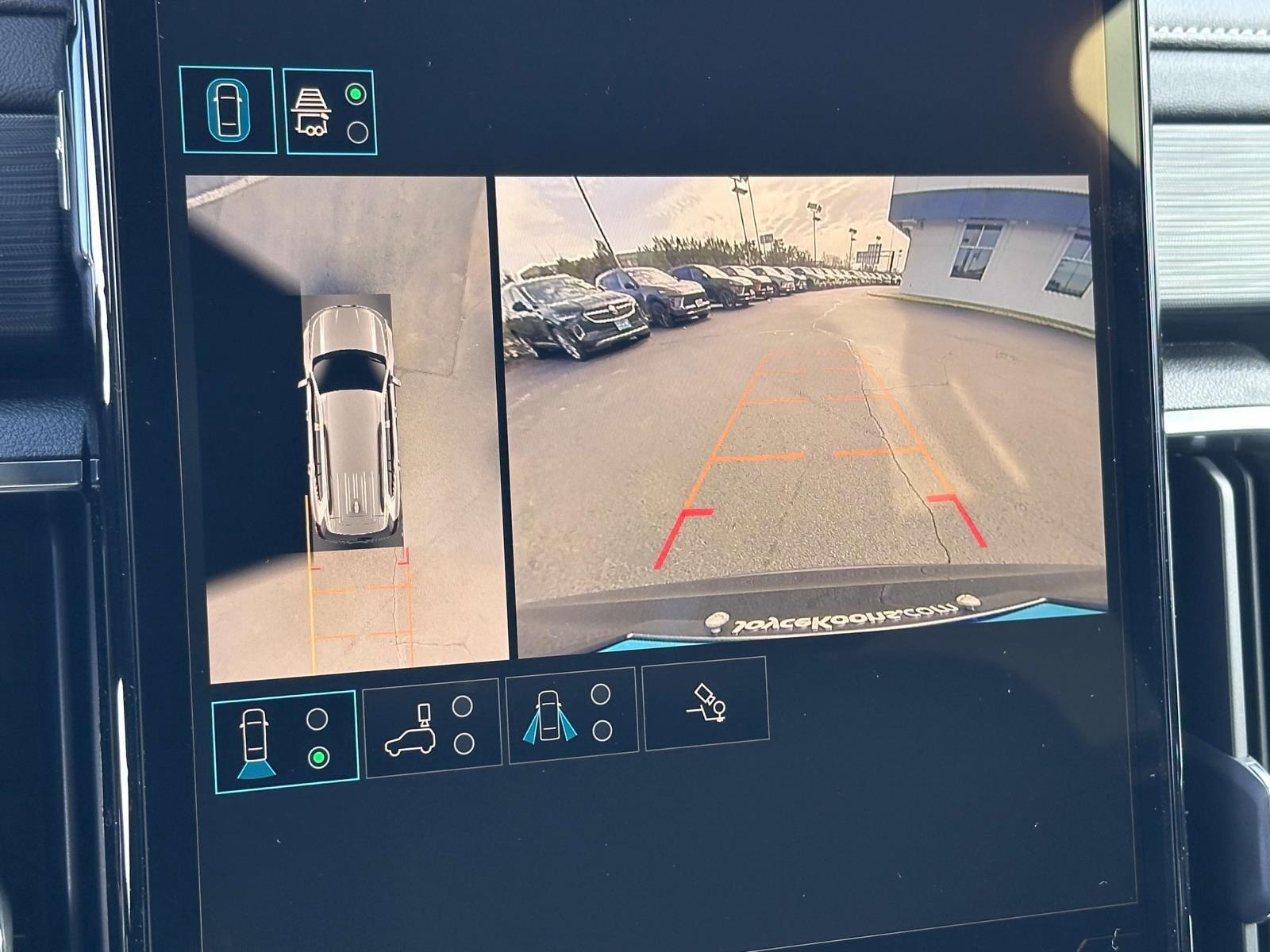 New 2025 GMC Acadia Sedan