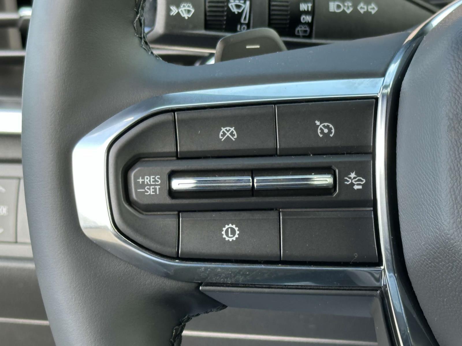 New 2025 GMC Acadia Sedan