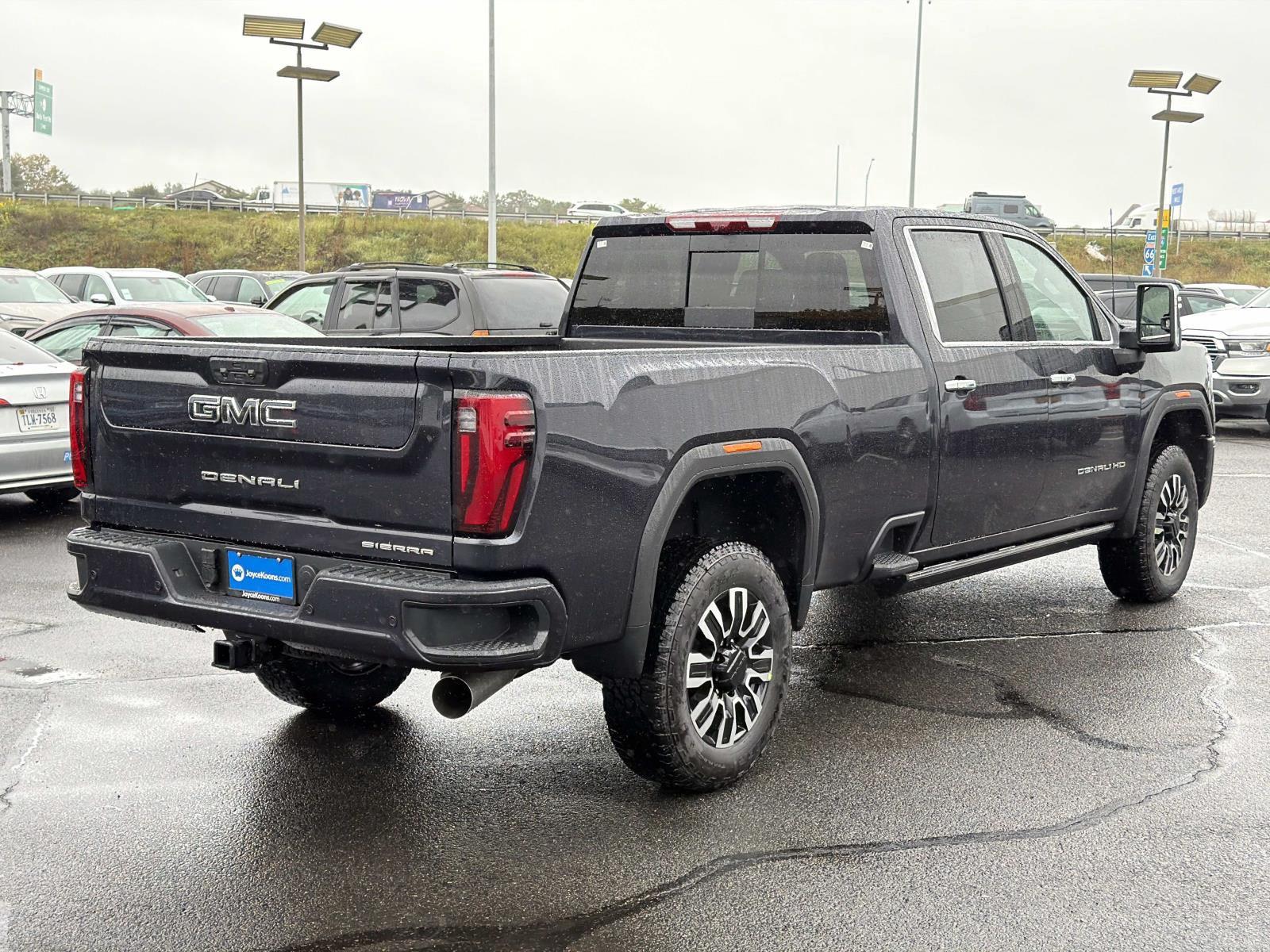 2026 GMC Sierra 3500HD Denali Ultimate - Photo 2