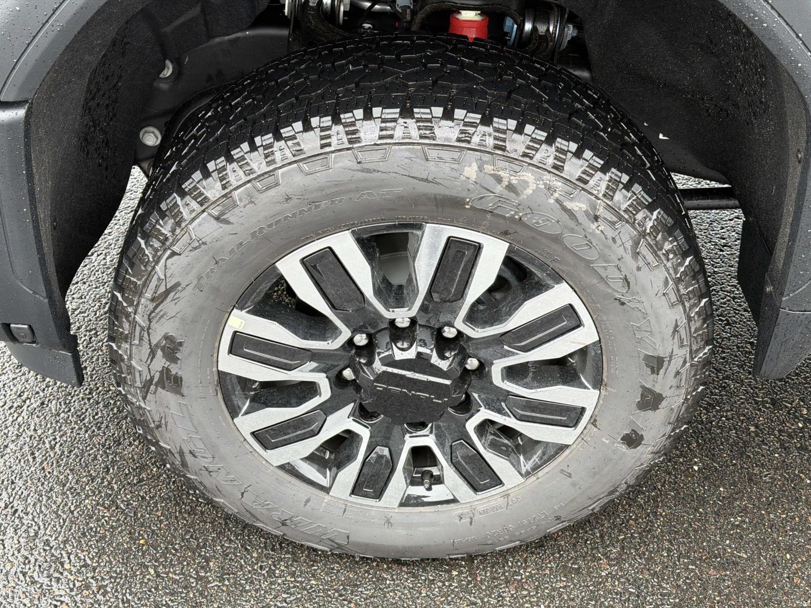 2026 GMC Sierra 3500HD Denali Ultimate - Photo 5