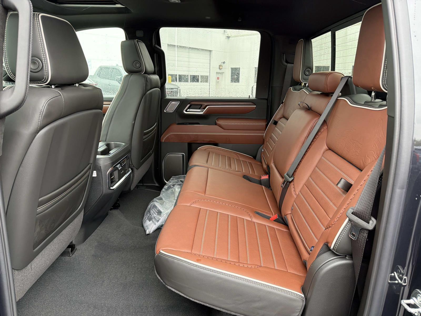 2026 GMC Sierra 3500HD Denali Ultimate - Photo 9