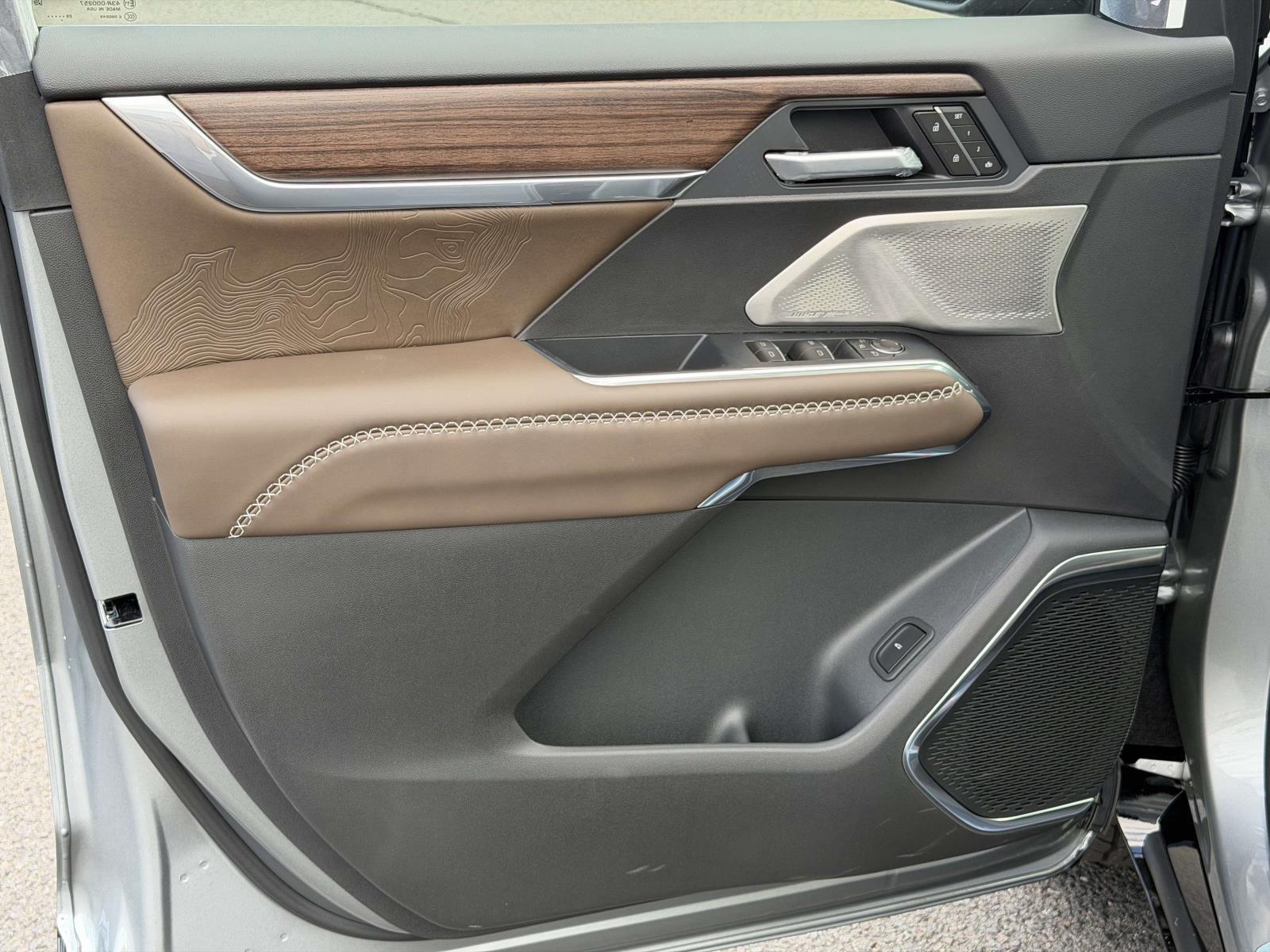 New 2027 GMC Acadia Sedan