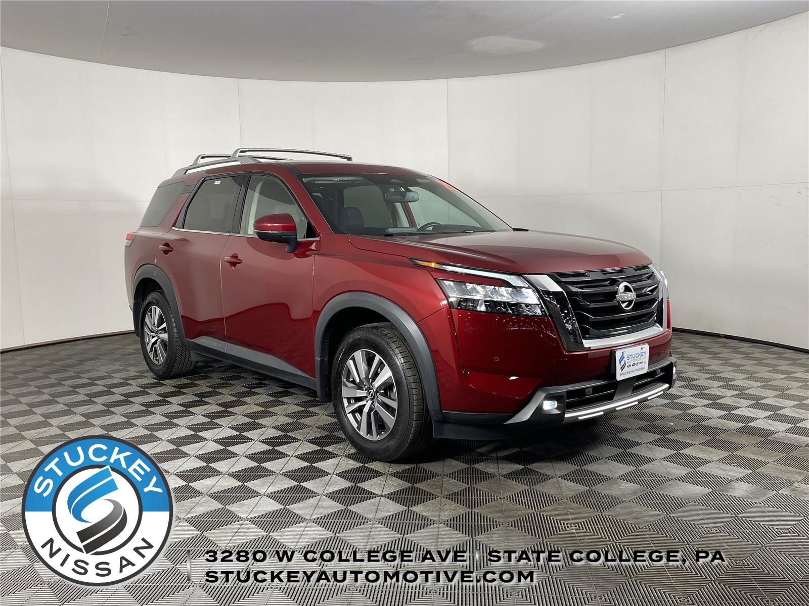 2022 Nissan Pathfinder SL 4WD