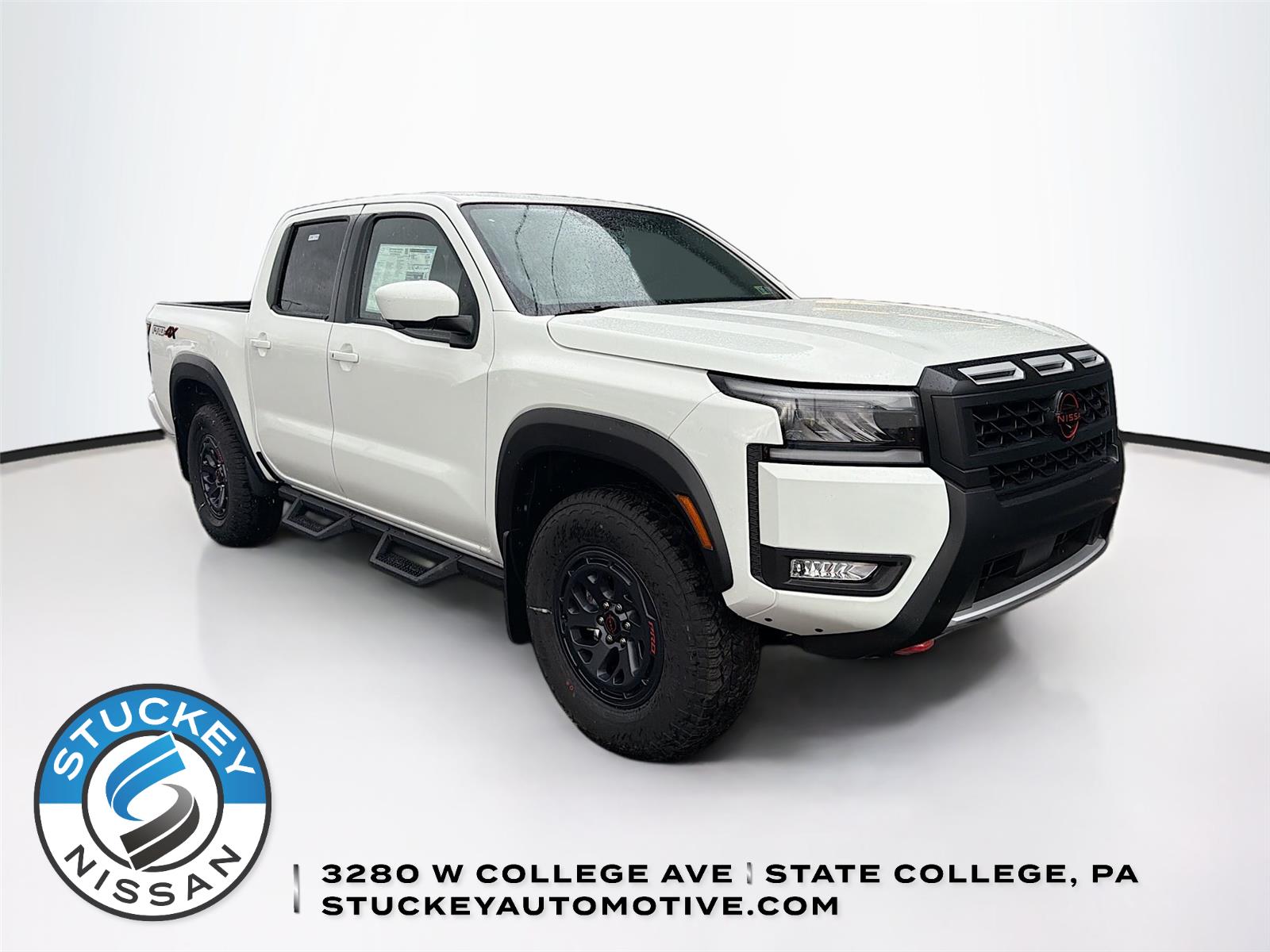 Glacier White 2026 Nissan Frontier PRO-4X Crew Cab 4WD Pickup Truck Four-Wheel Drive Automatic
