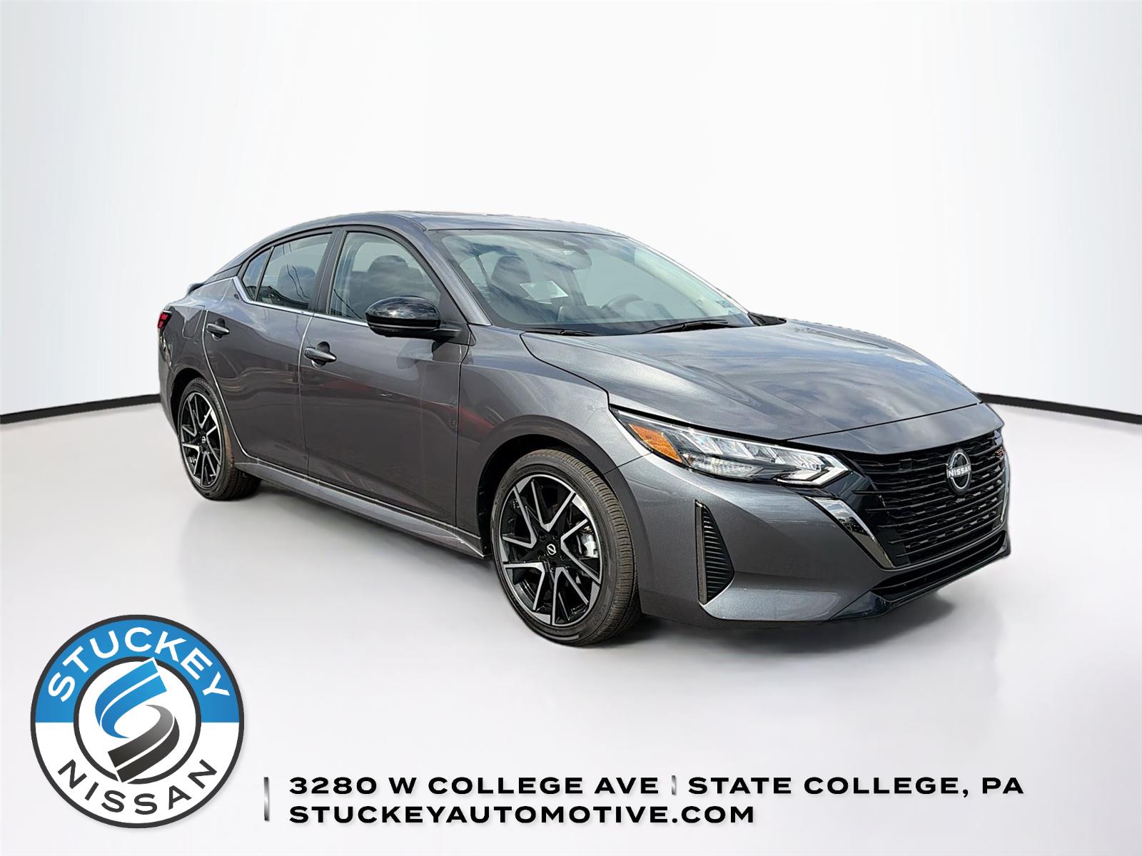 Gray (Gun Metallic) 2025 Nissan Sentra SR FWD Sedan Front-Wheel Drive Continuously Variable Transmission