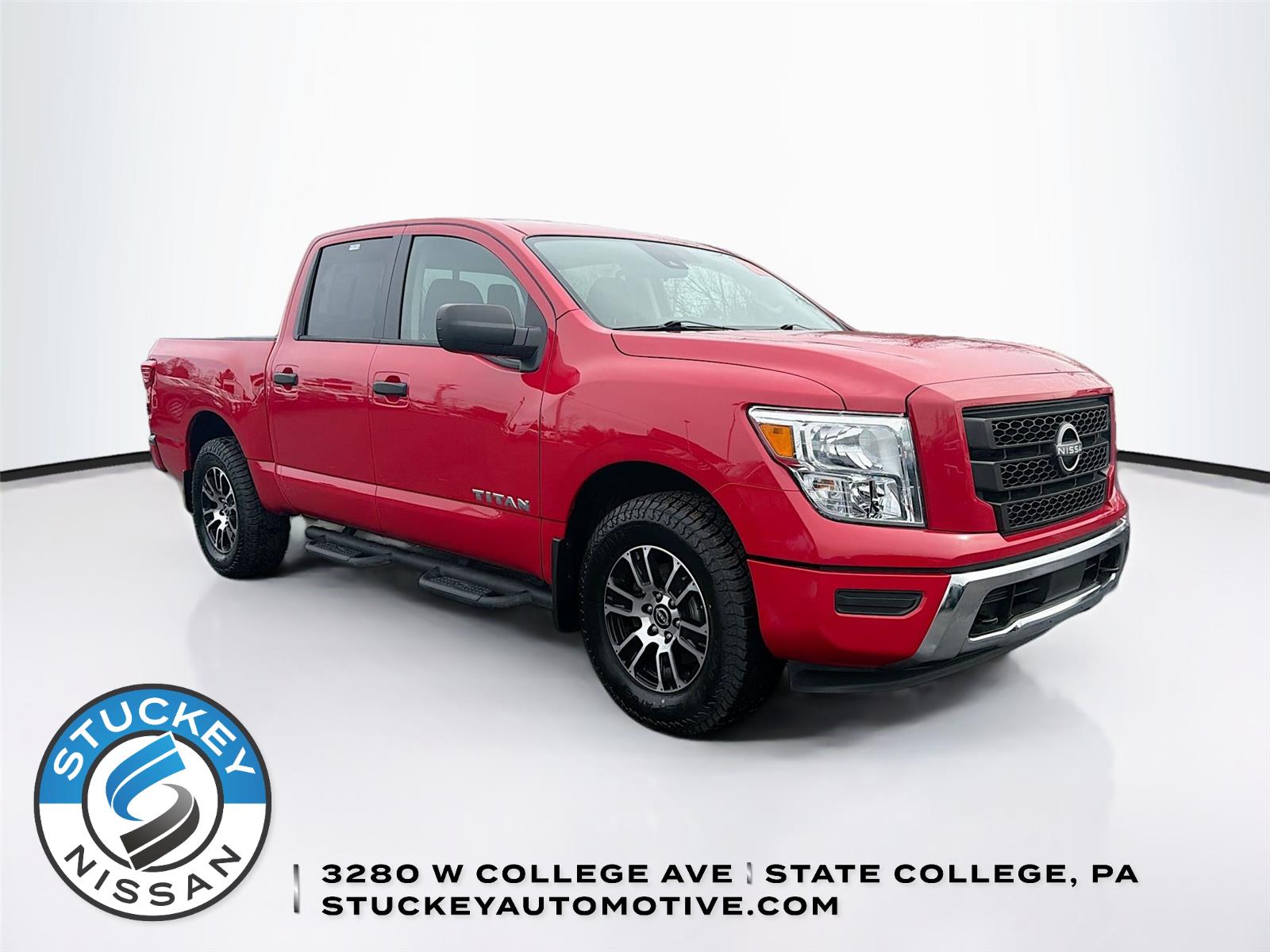 2024 Nissan Titan SV Crew Cab 4WD