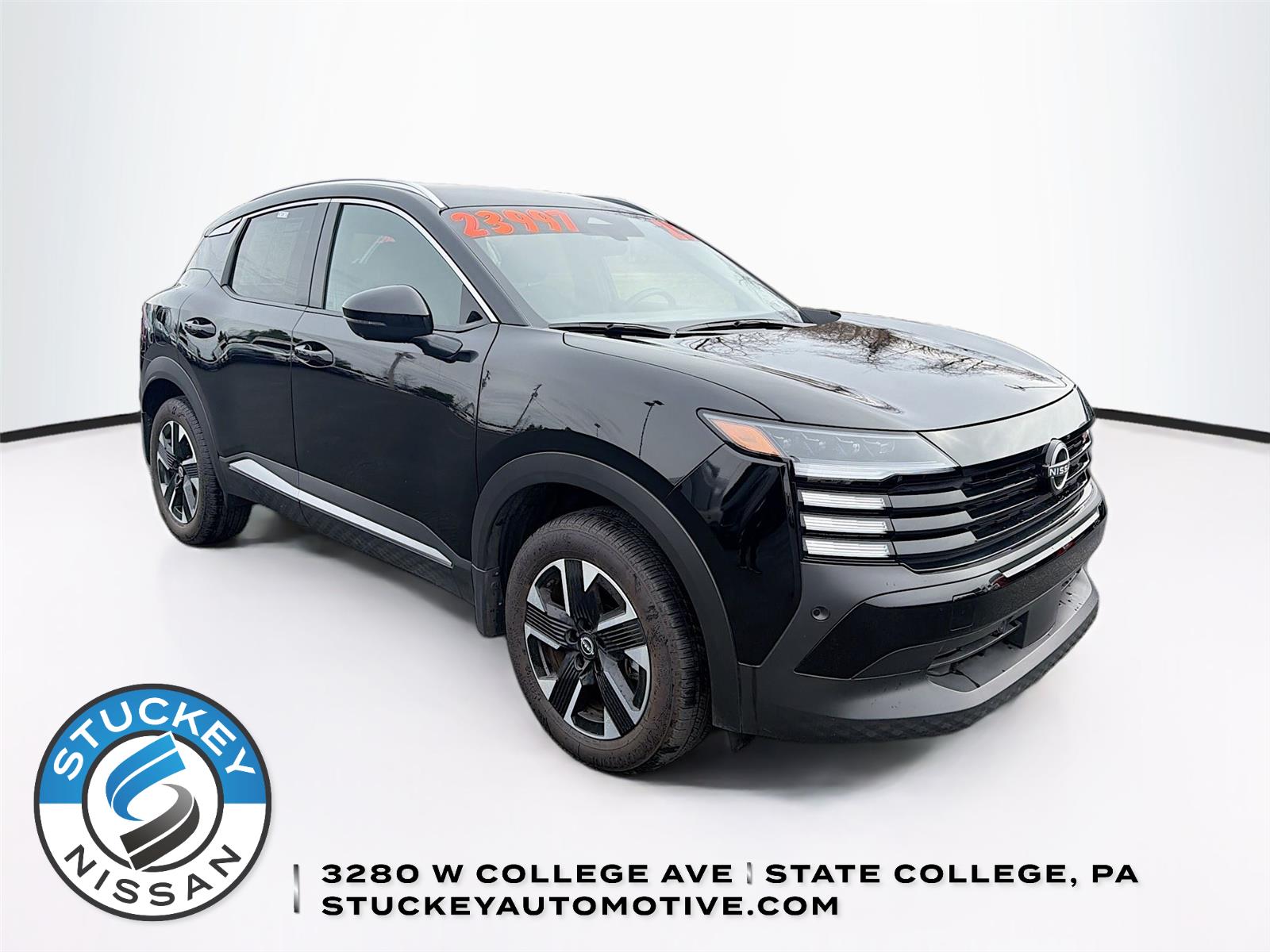 Super Black 2025 Nissan Kicks SR AWD SUV / Crossover All-Wheel Drive Continuously Variable Transmission